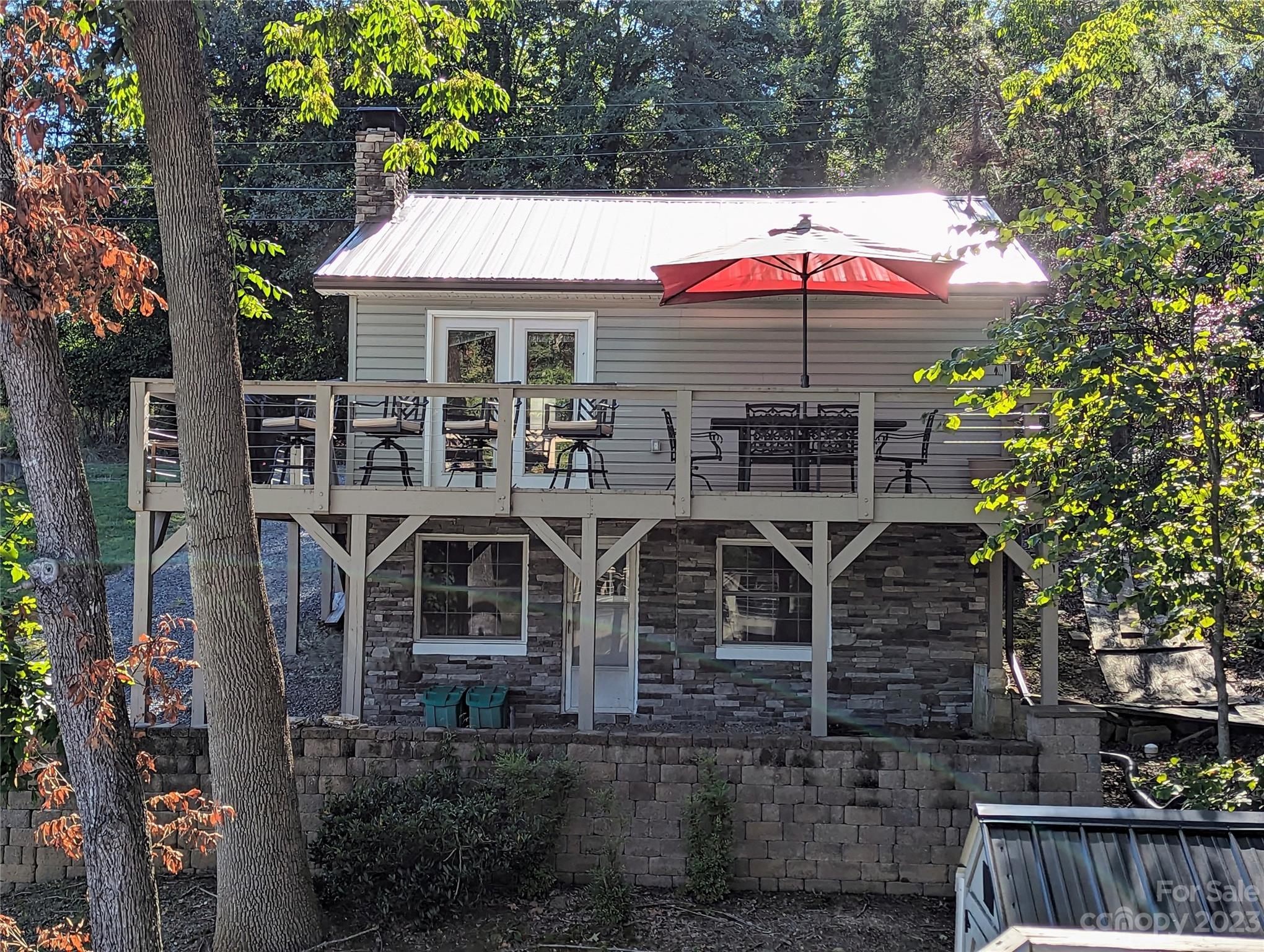 826 Berry Hill Drive Property Photo 43