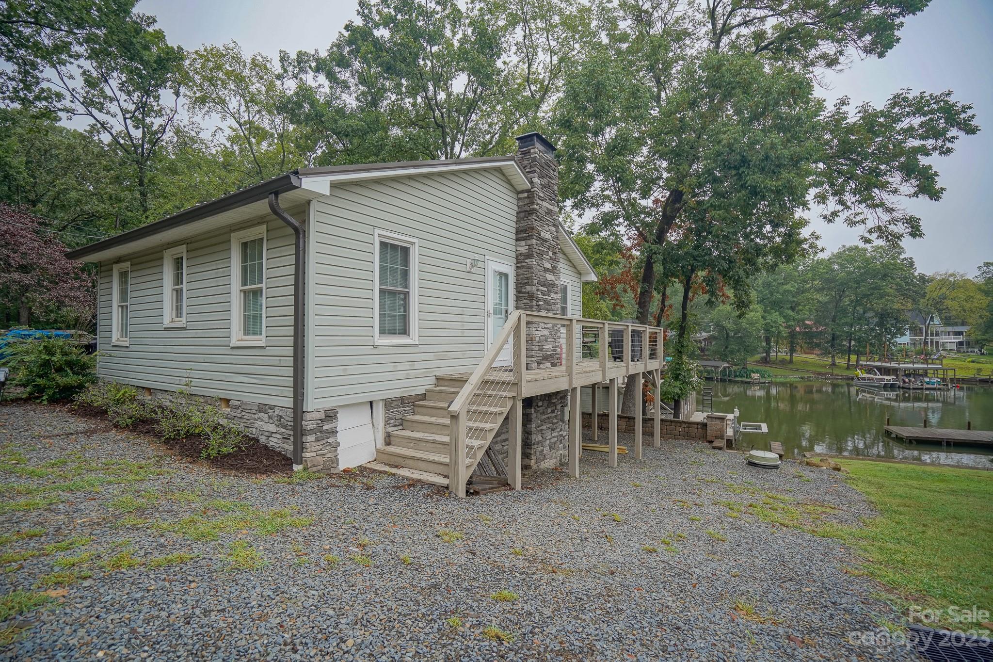826 Berry Hill Drive Property Photo 45
