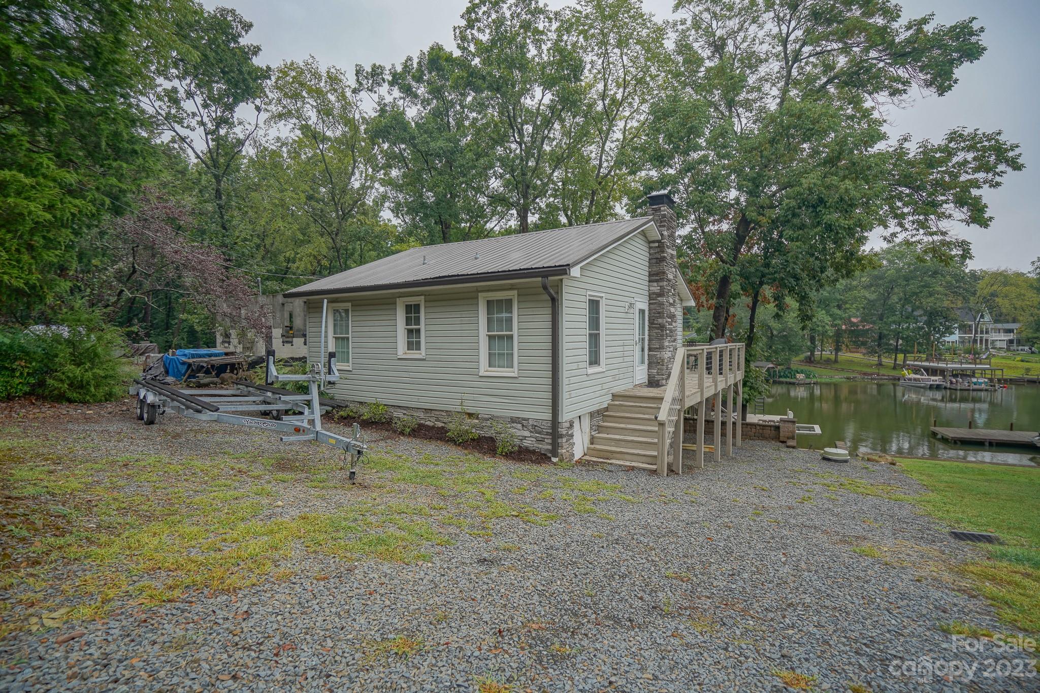 826 Berry Hill Drive Property Photo 46