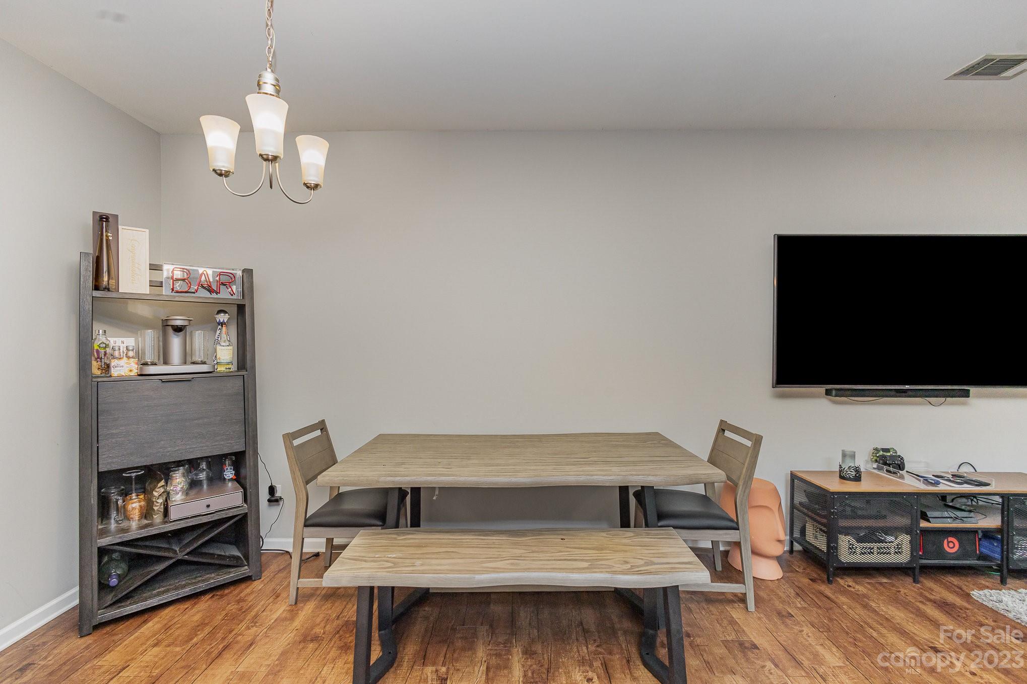 9060 Bradstreet Commons Way Property Photo 6