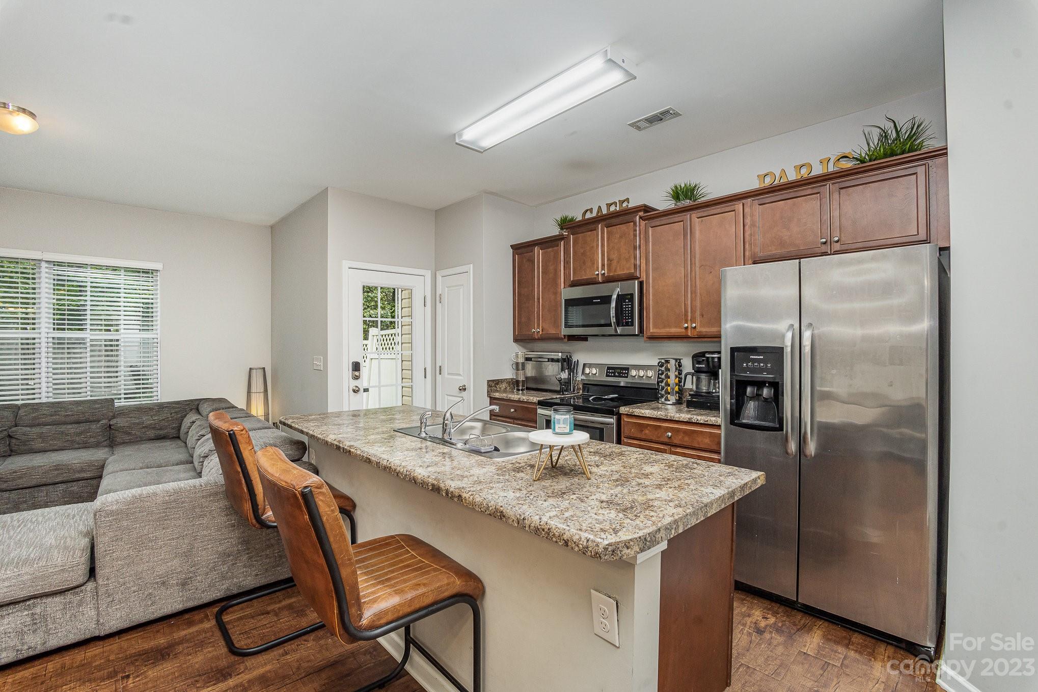 9060 Bradstreet Commons Way Property Photo 13