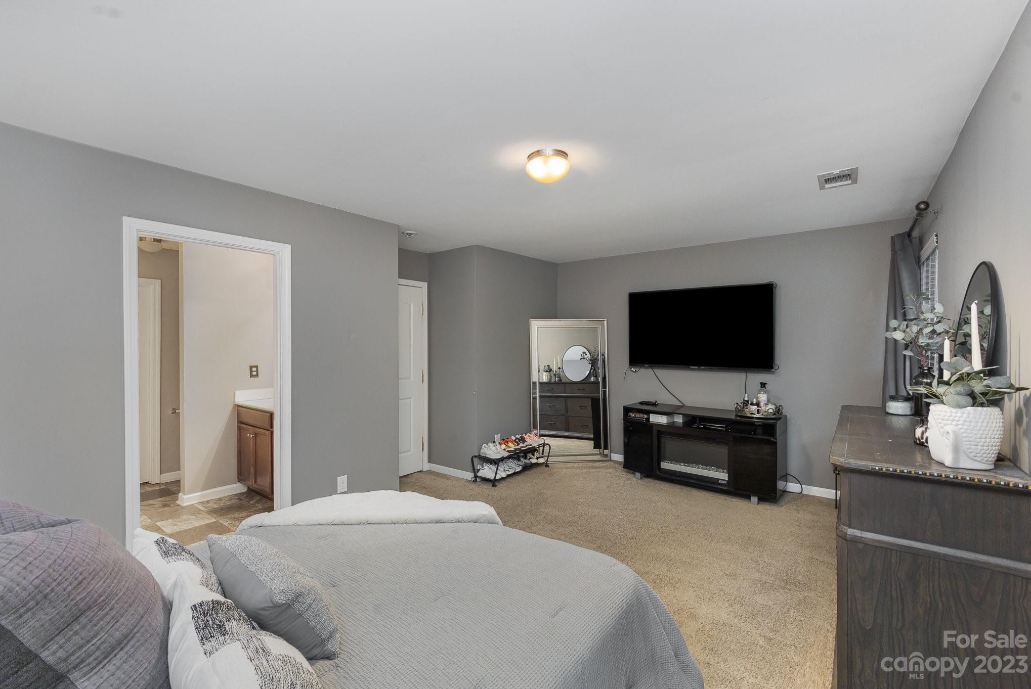 9060 Bradstreet Commons Way Property Photo 23
