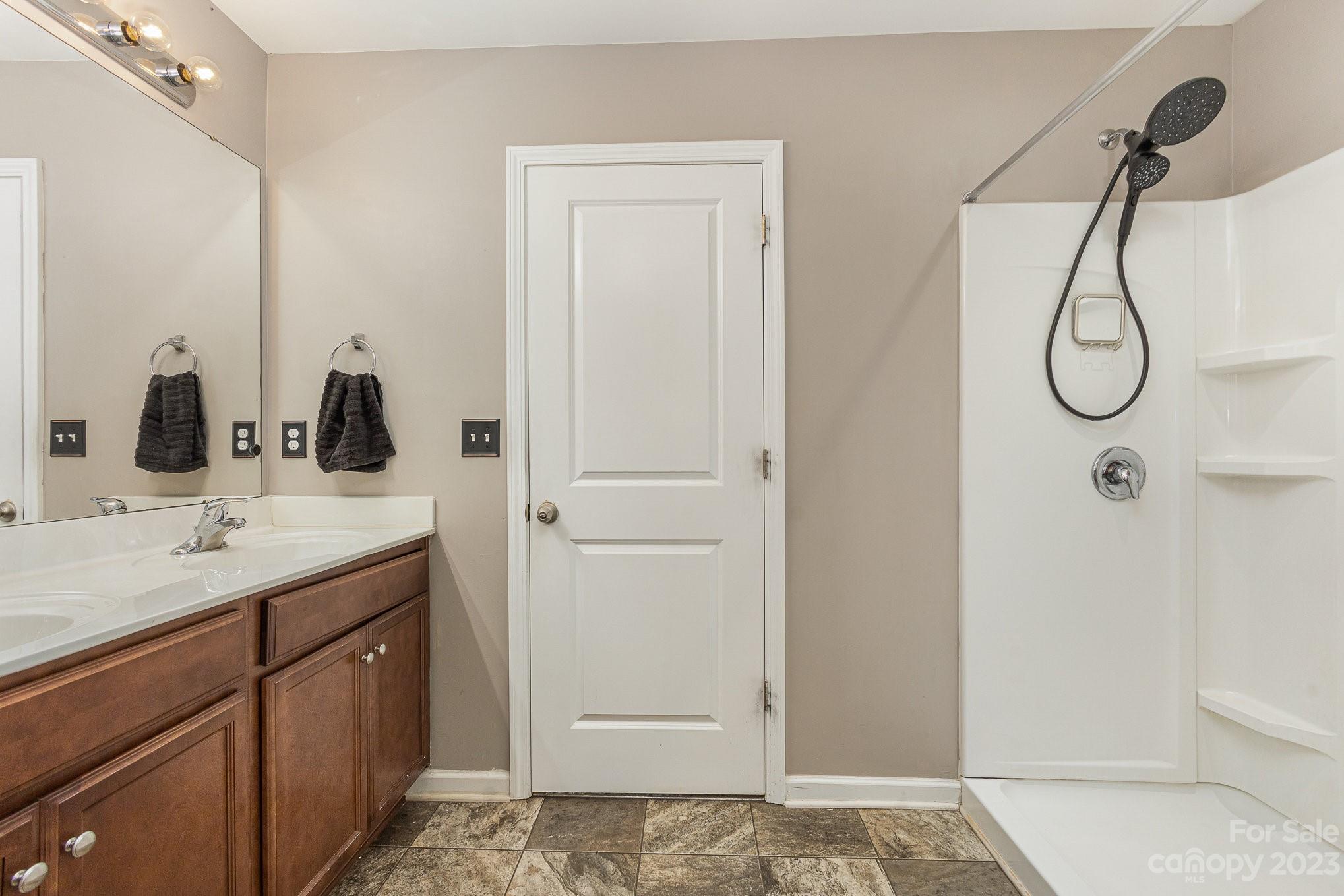9060 Bradstreet Commons Way Property Photo 25