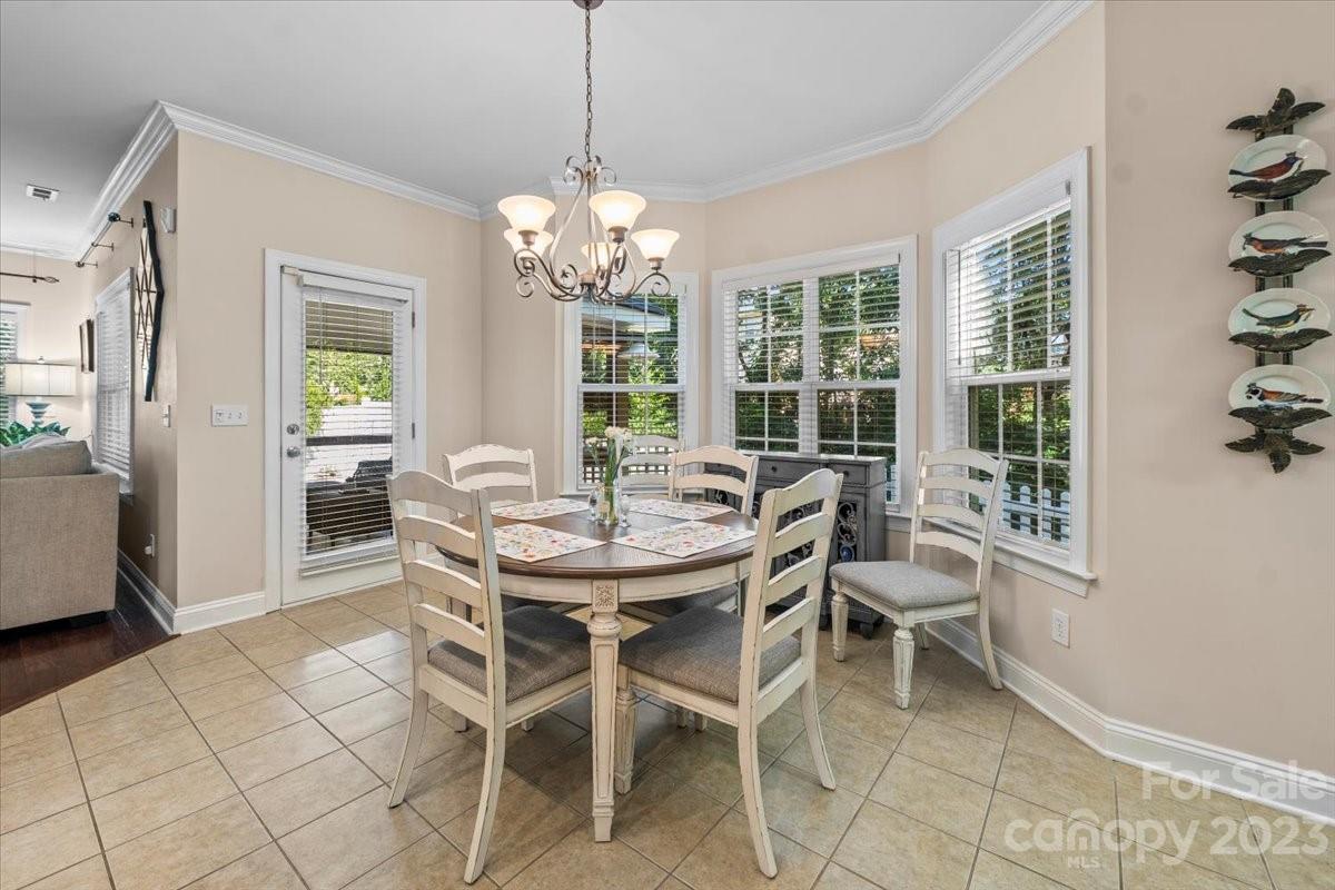 9611 Willow Leaf Lane Property Photo 15