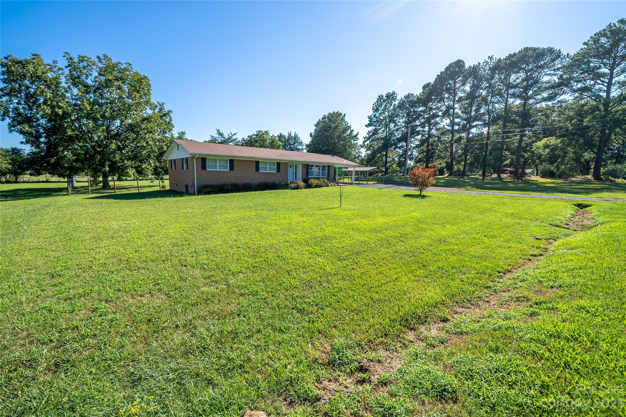 2324 Seymore Avenue Property Photo 1