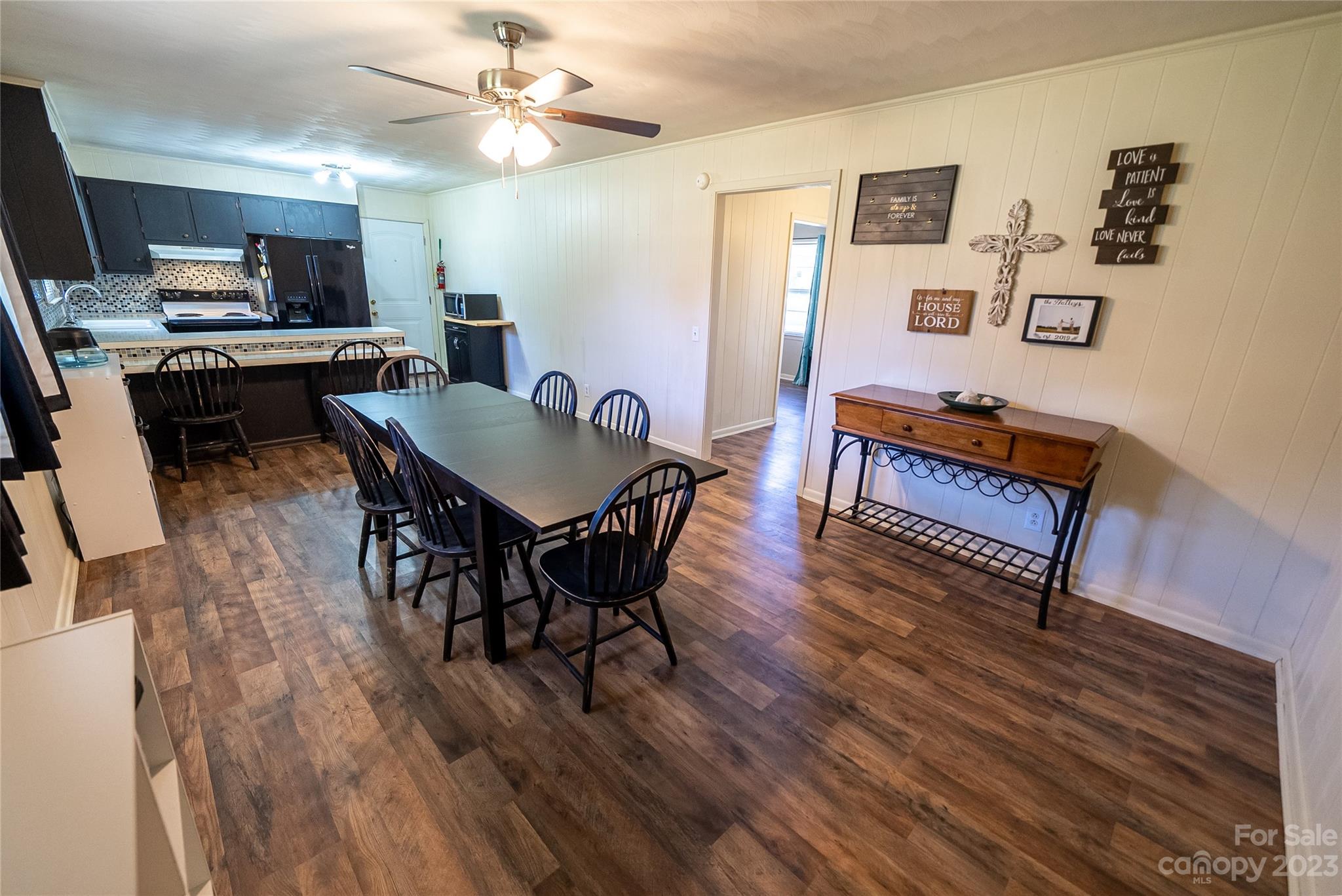 2324 Seymore Avenue Property Photo 12
