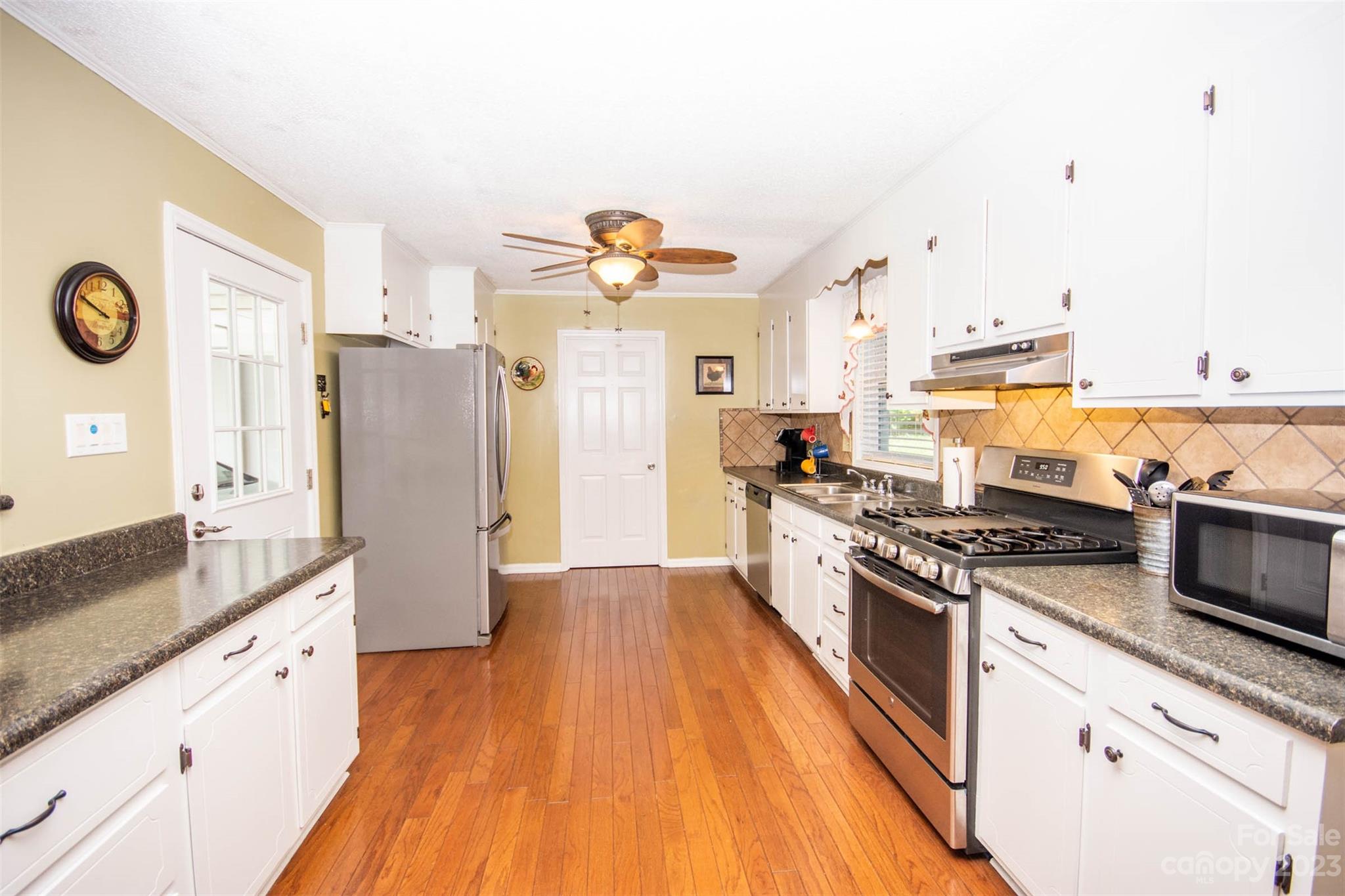 177 Northmont Drive Property Photo 11