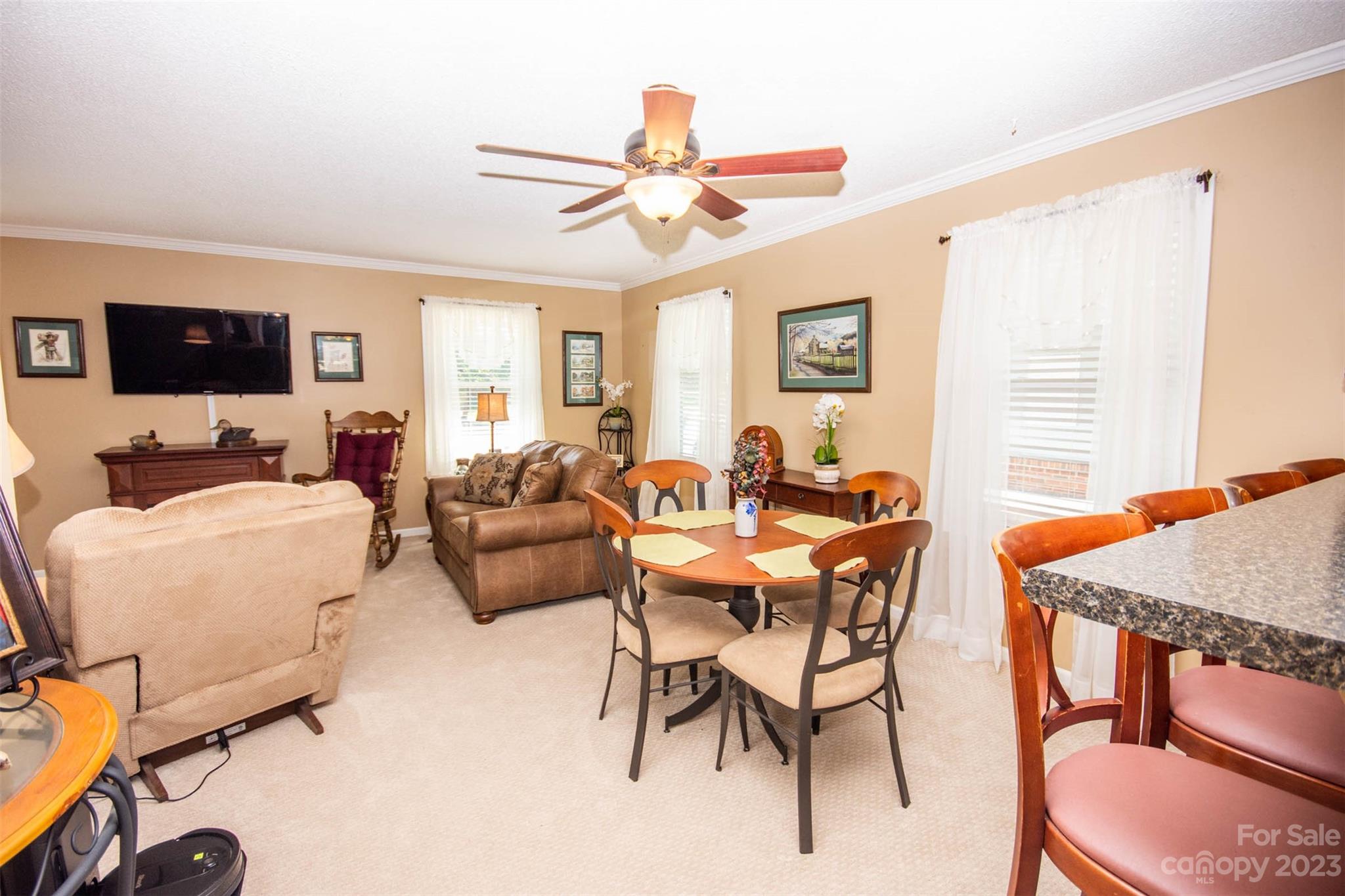 177 Northmont Drive Property Photo 14