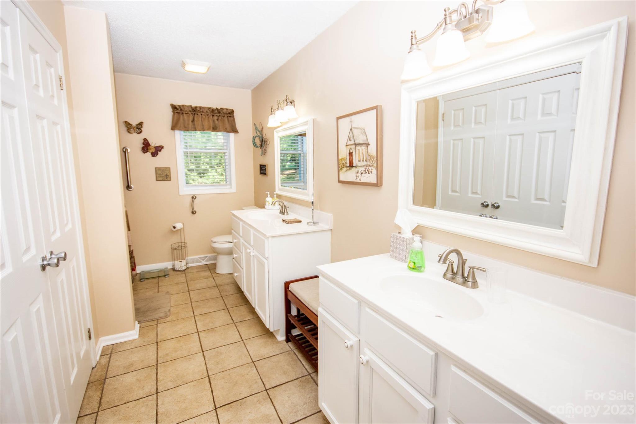 177 Northmont Drive Property Photo 21
