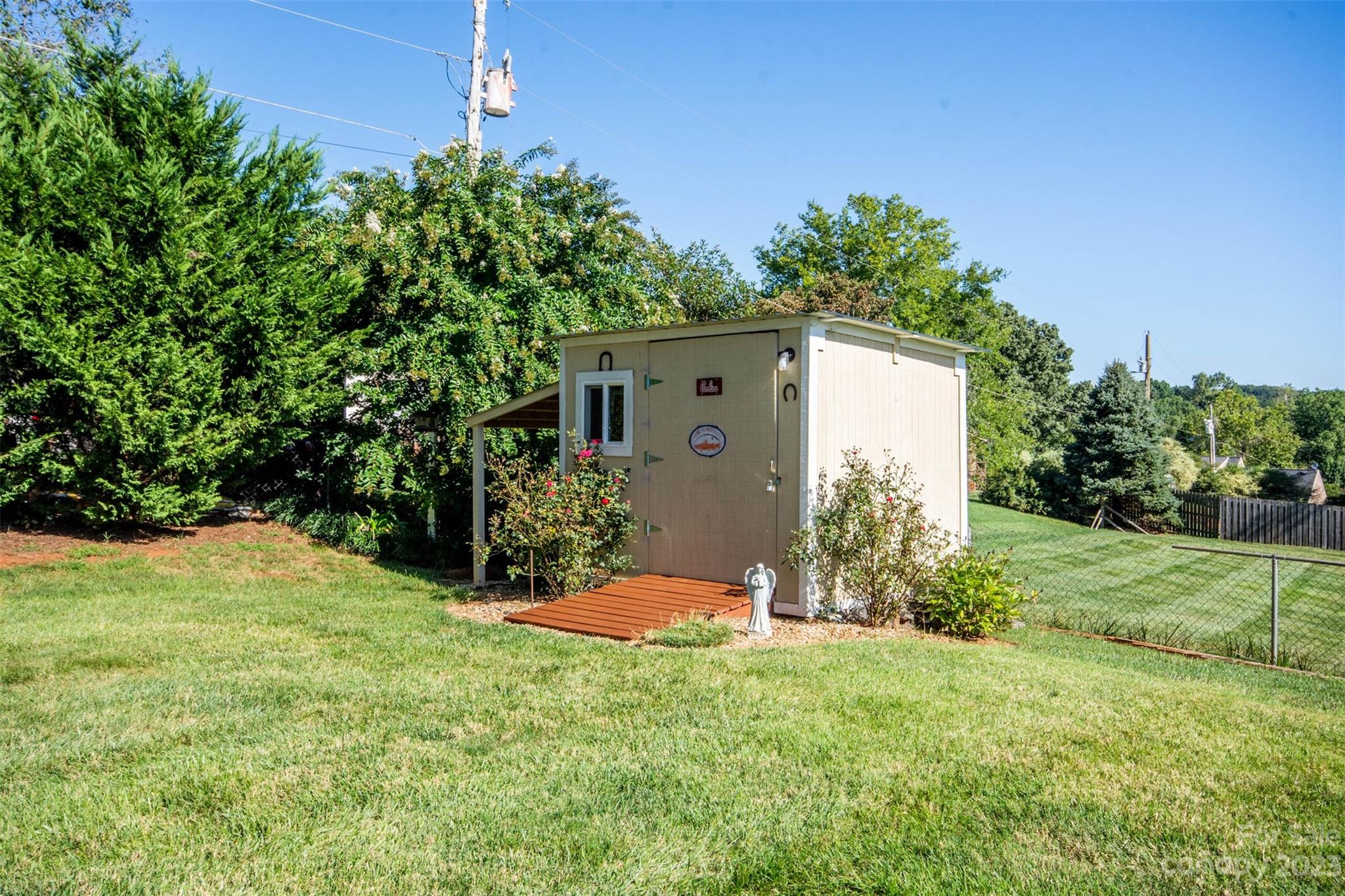 177 Northmont Drive Property Photo 39