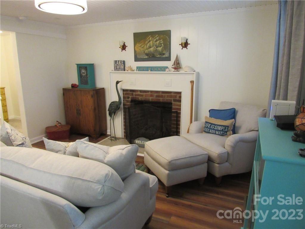 1208 Lake Drive 9 Drive Property Photo 14