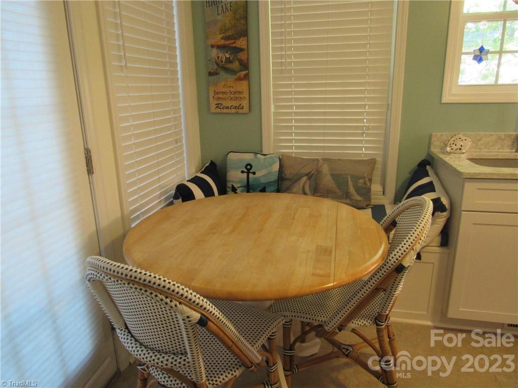 1208 Lake Drive 9 Drive Property Photo 21