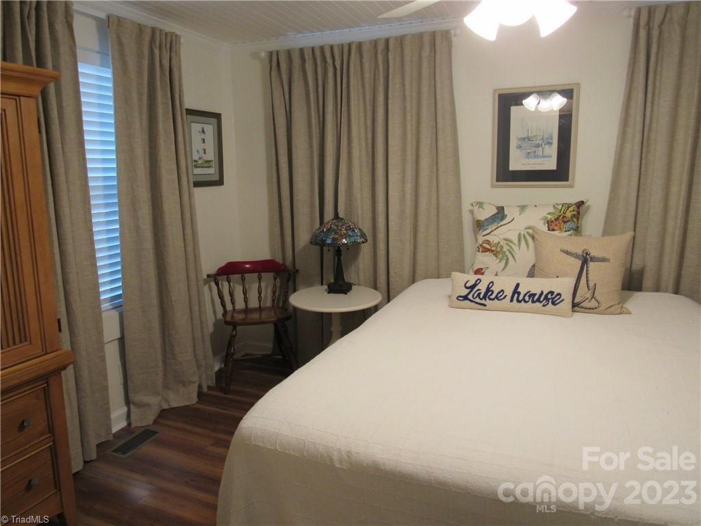1208 Lake Drive 9 Drive Property Photo 25