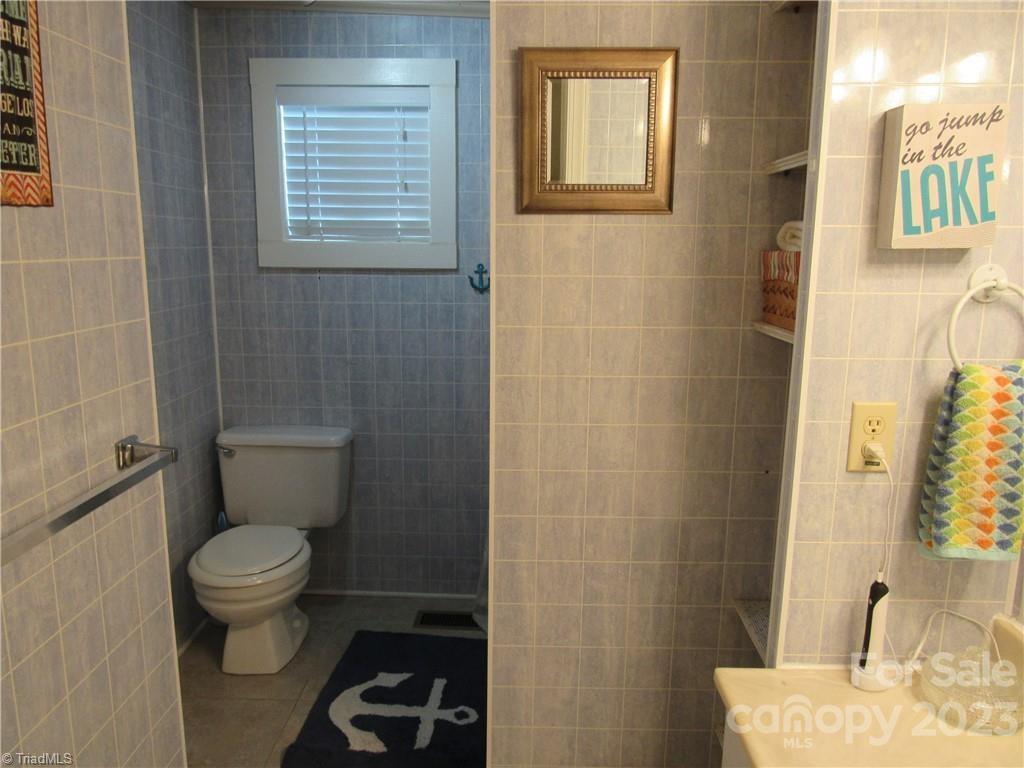1208 Lake Drive 9 Drive Property Photo 30