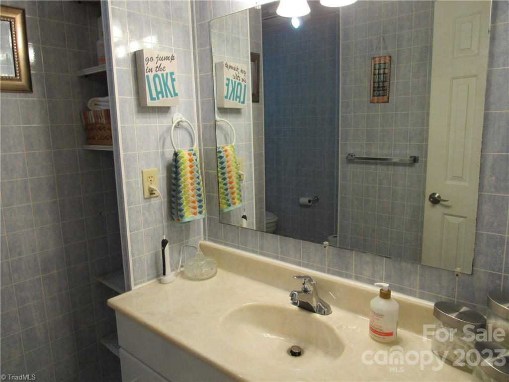 1208 Lake Drive 9 Drive Property Photo 31