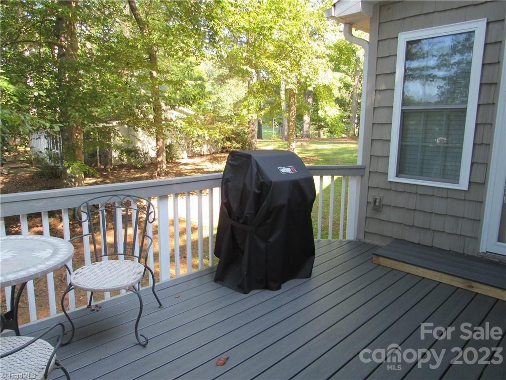 1208 Lake Drive 9 Drive Property Photo 36