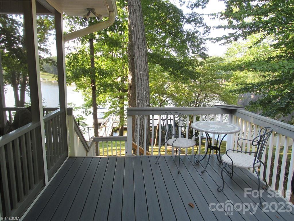 1208 Lake Drive 9 Drive Property Photo 37