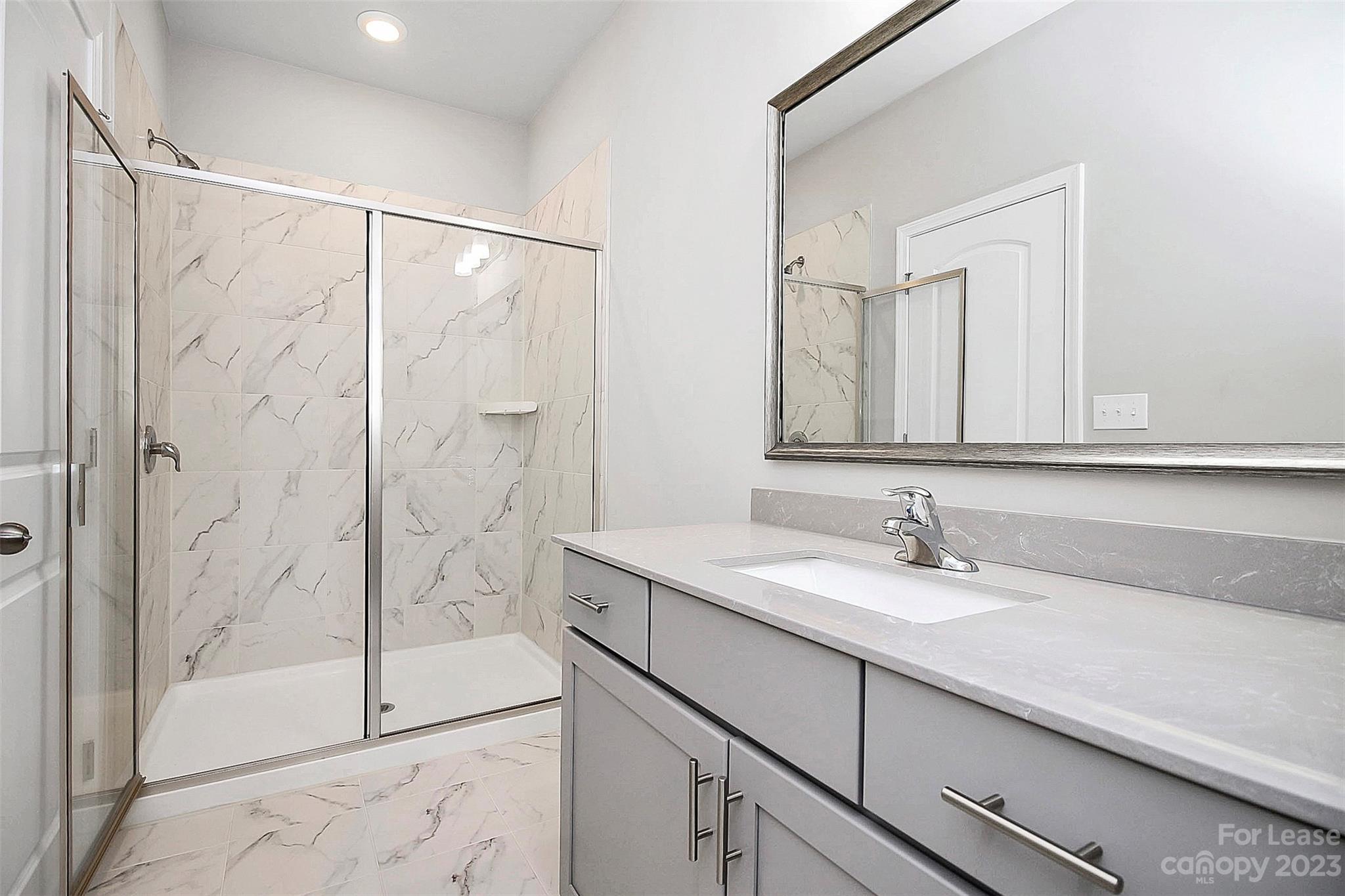 1018 Bexton Street Property Photo 4