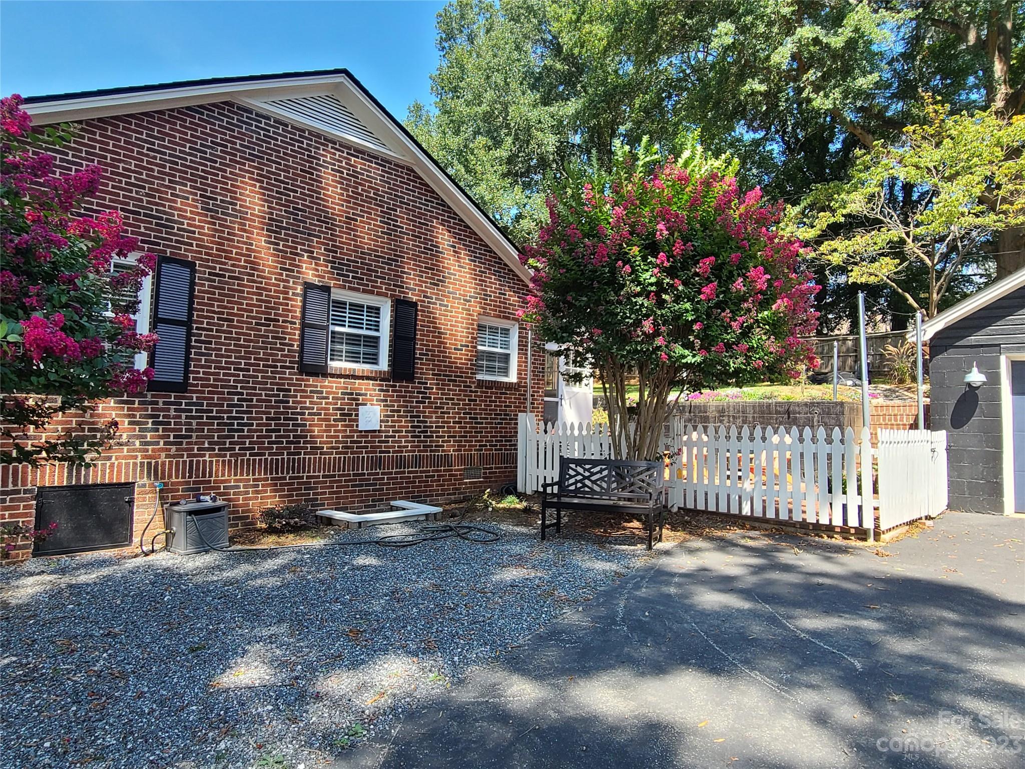 132 15th Avenue Property Photo 13