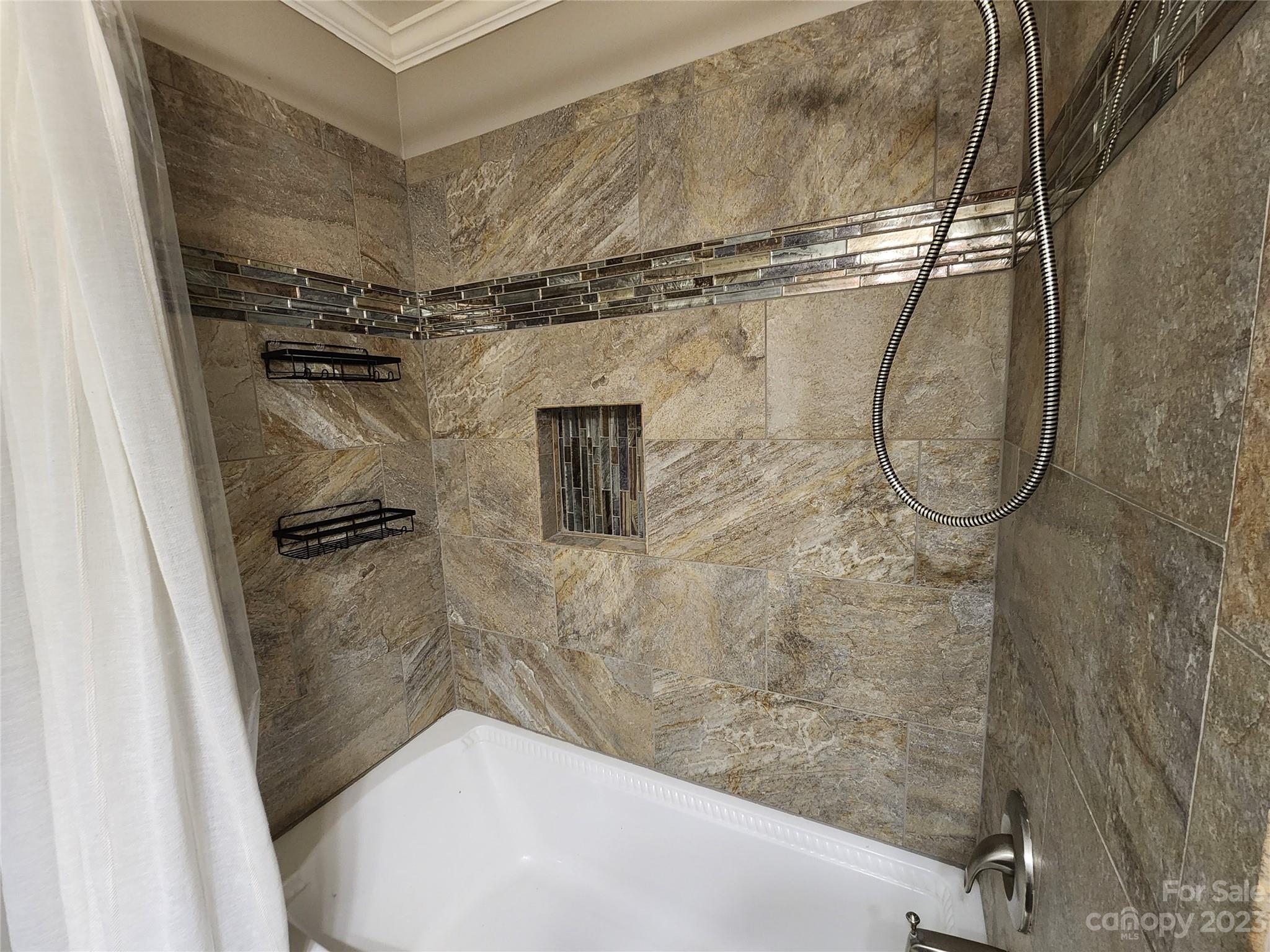 148 Palaside Drive Property Photo 10