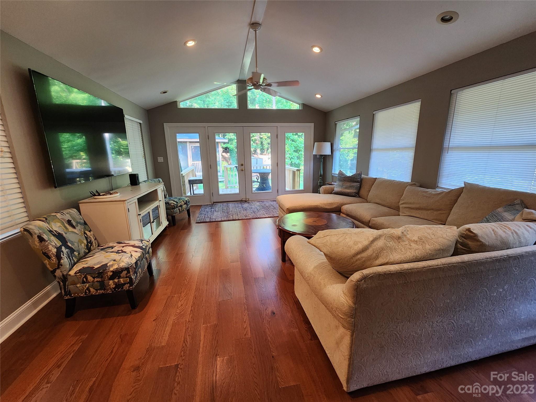 148 Palaside Drive Property Photo 16