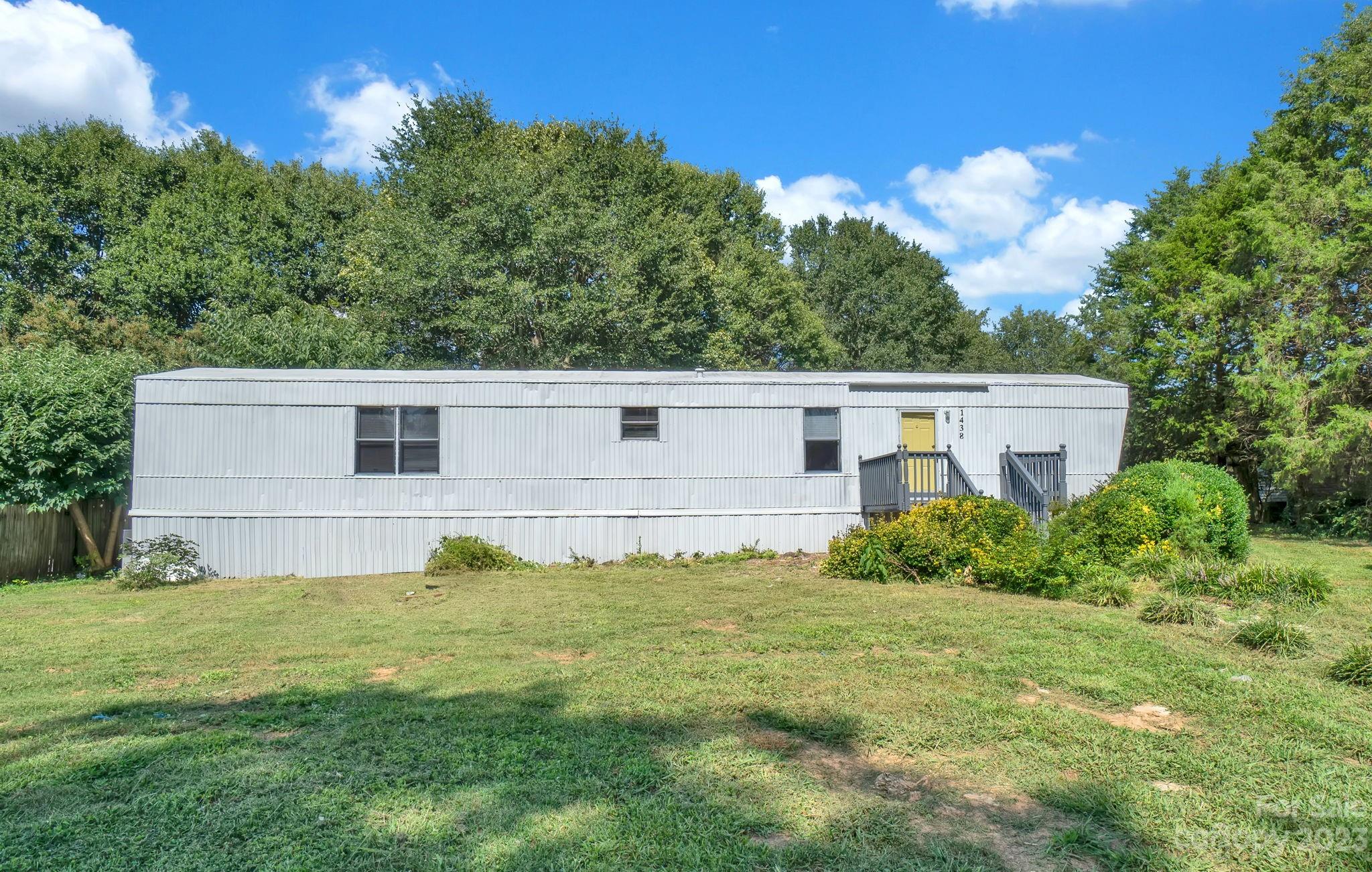 1438 Chatfield Road Property Photo 3