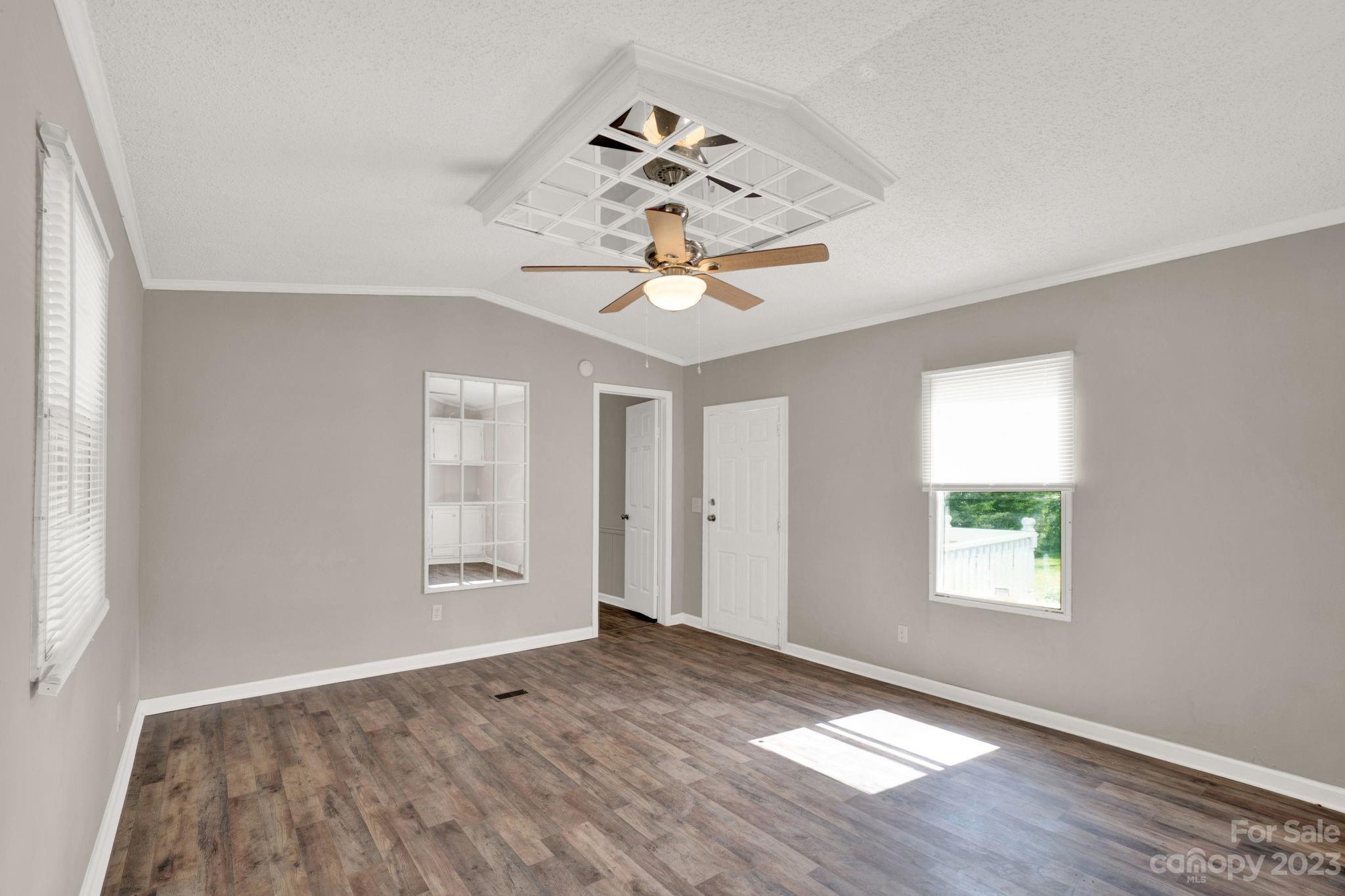 1438 Chatfield Road Property Photo 5