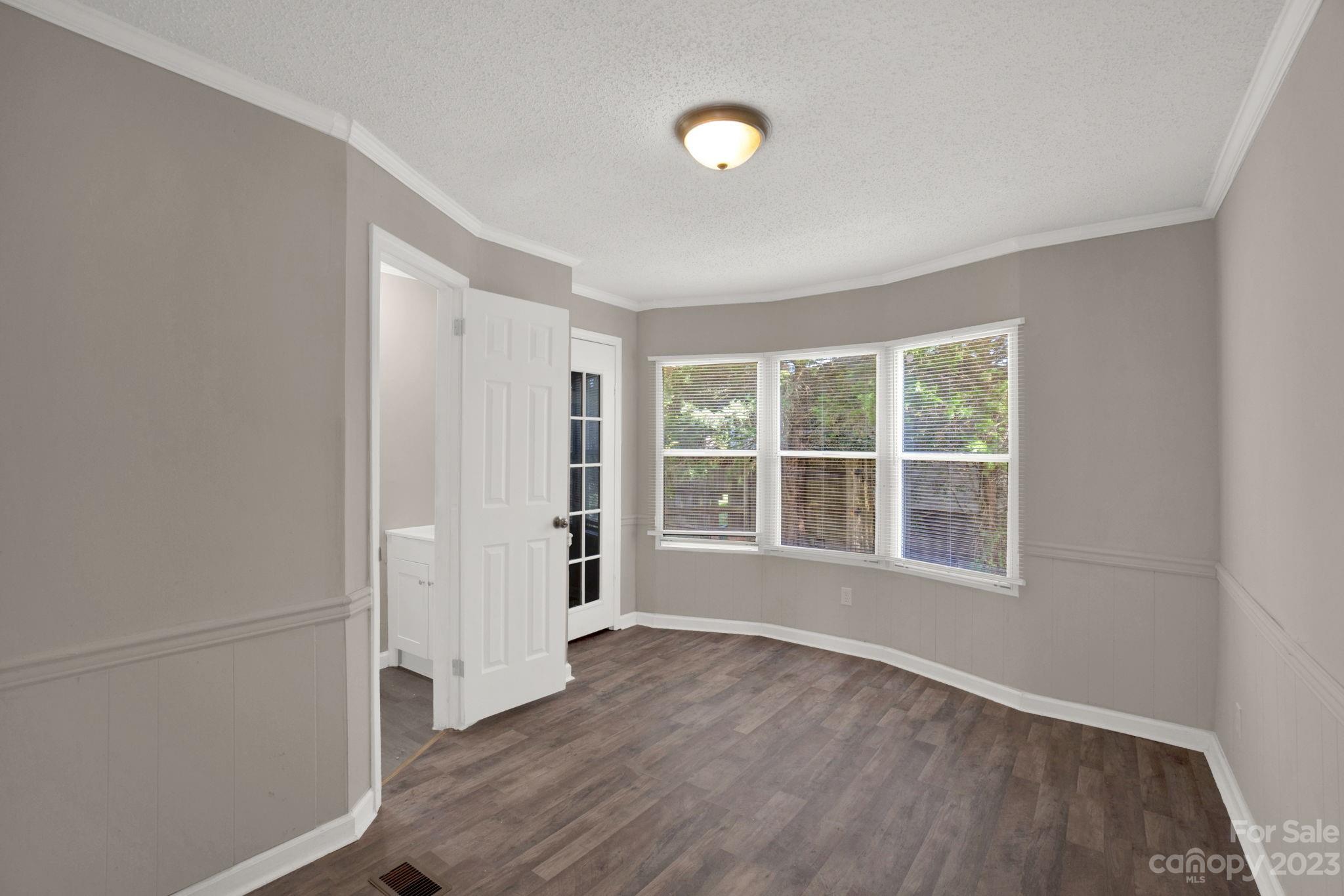1438 Chatfield Road Property Photo 12
