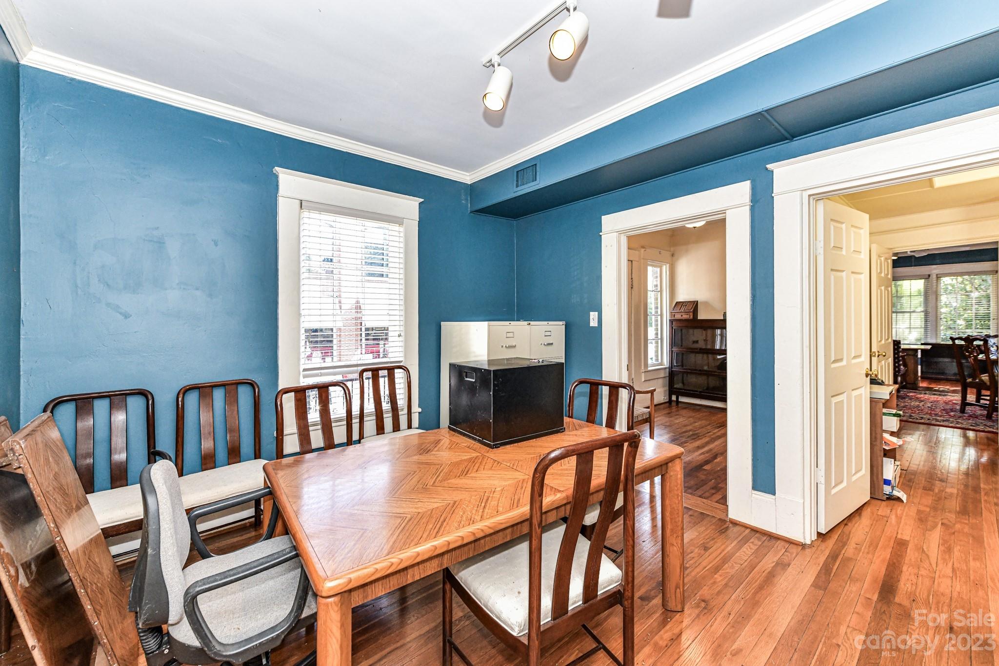 201 South Street Property Photo 12