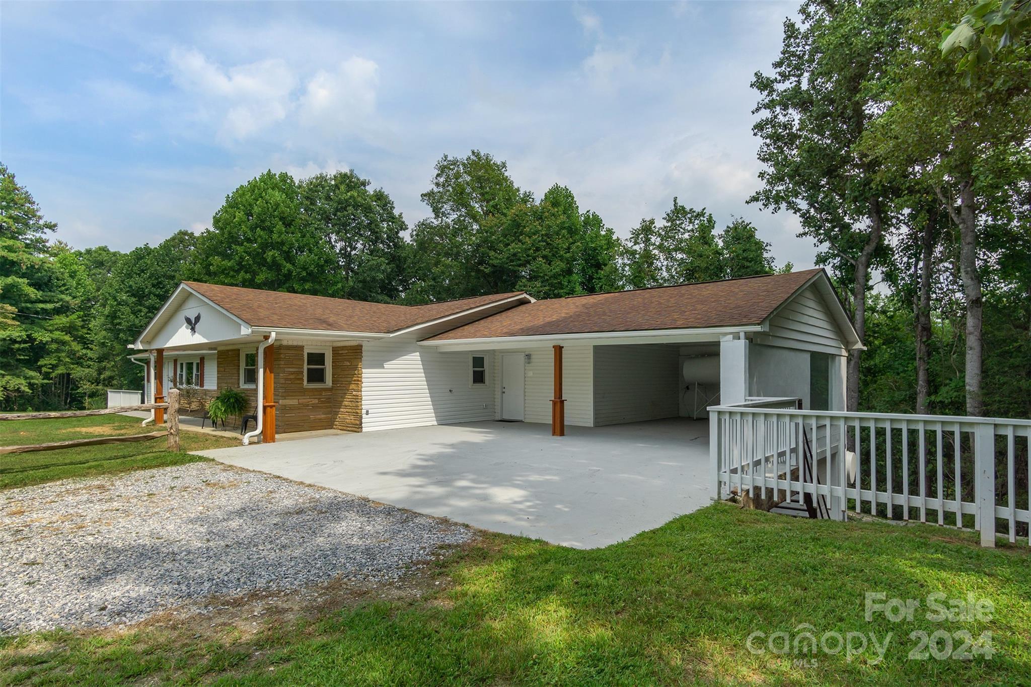 468 Deer Park Lake Road Property Photo 1