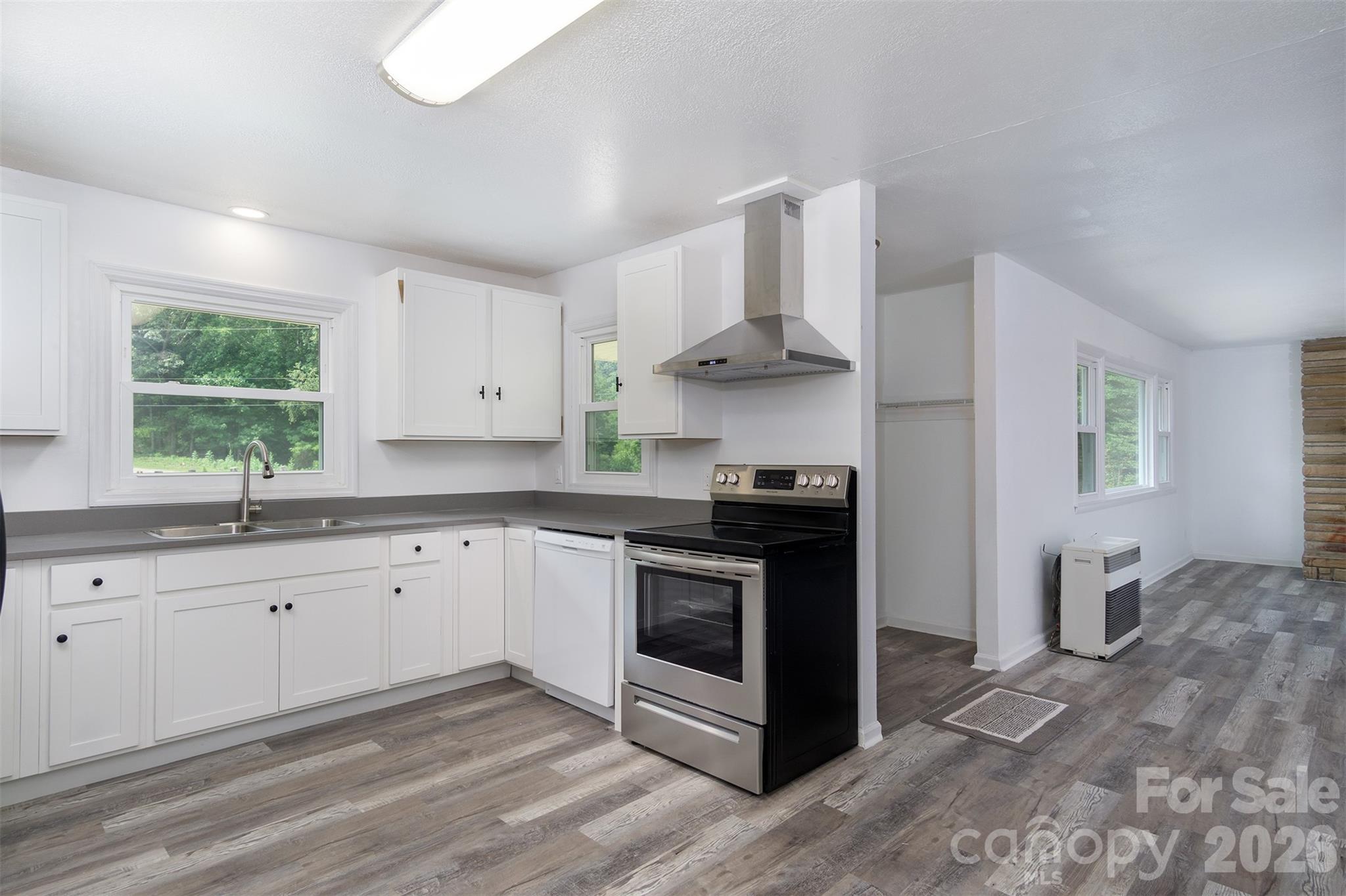 468 Deer Park Lake Road Property Photo 7