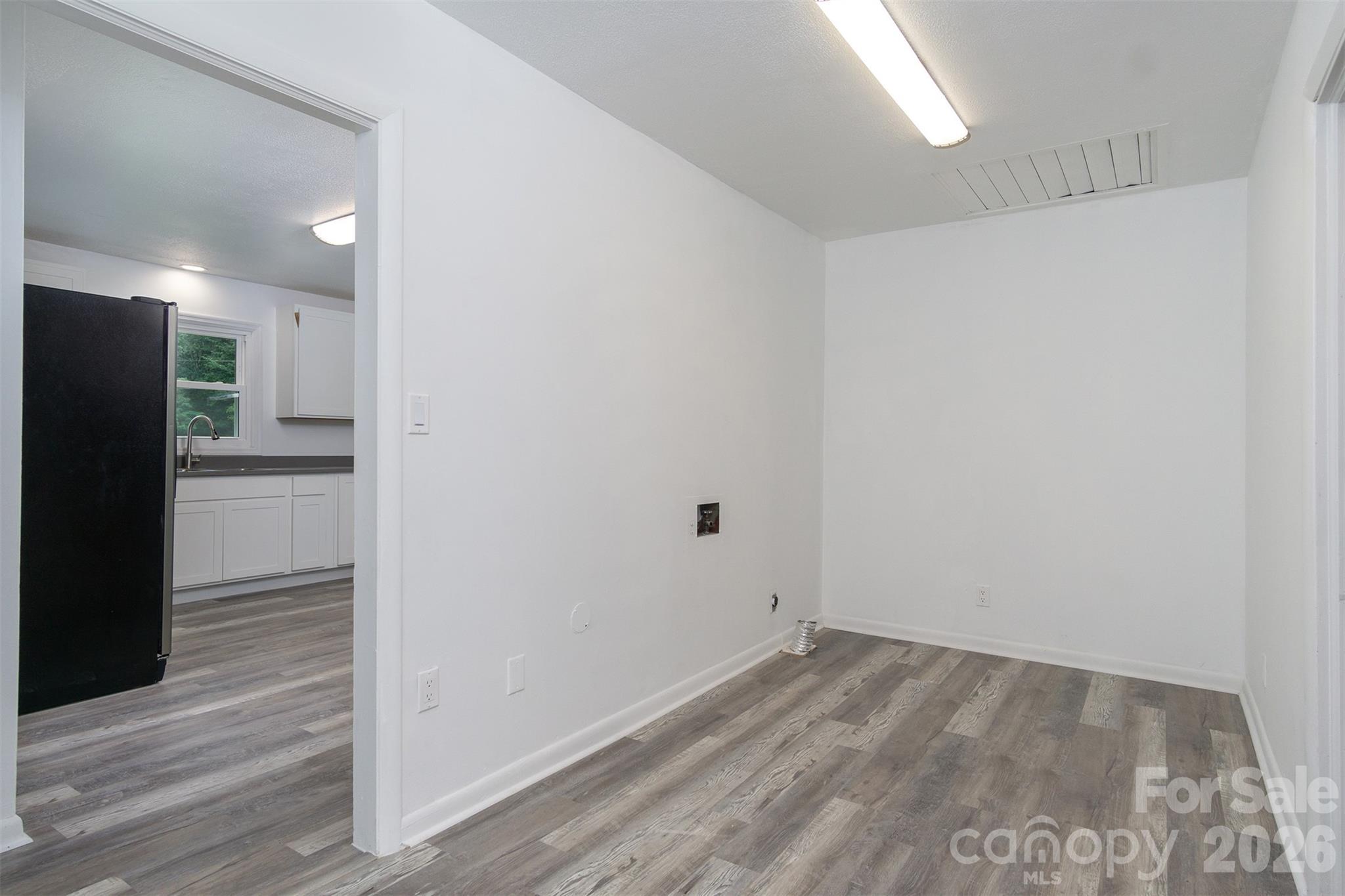 468 Deer Park Lake Road Property Photo 8