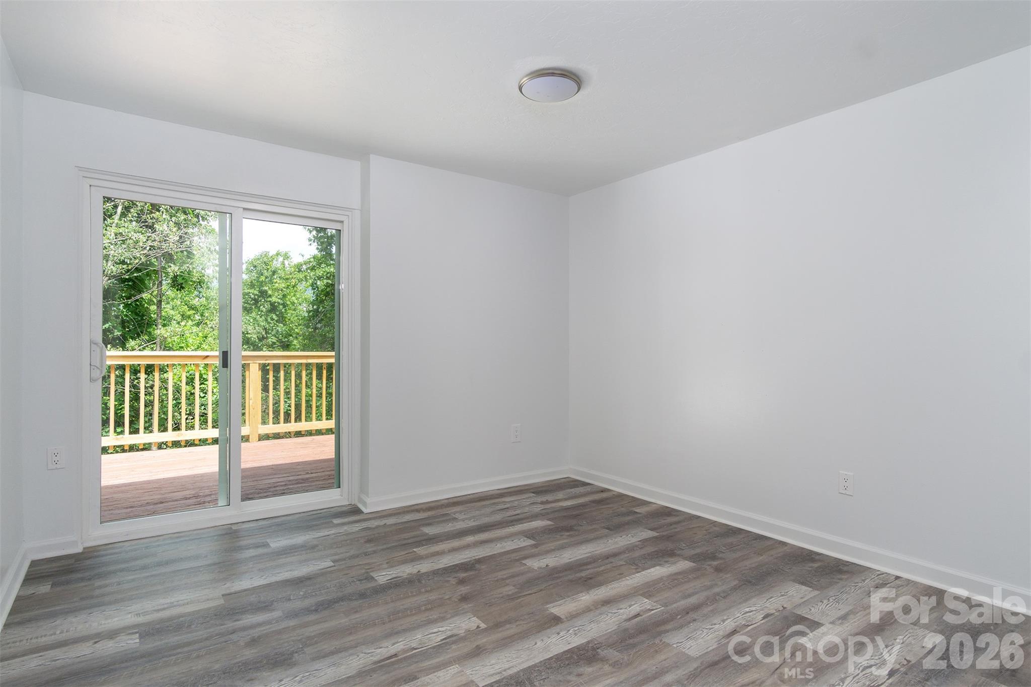 468 Deer Park Lake Road Property Photo 12