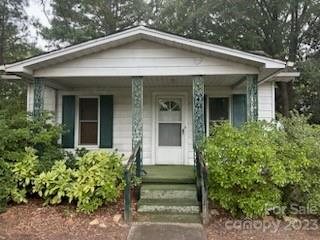 753 Central Drive Property Photo 1