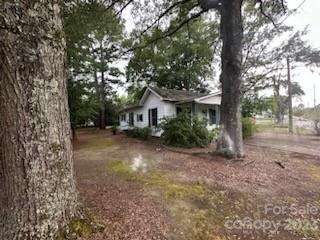 753 Central Drive Property Photo 7