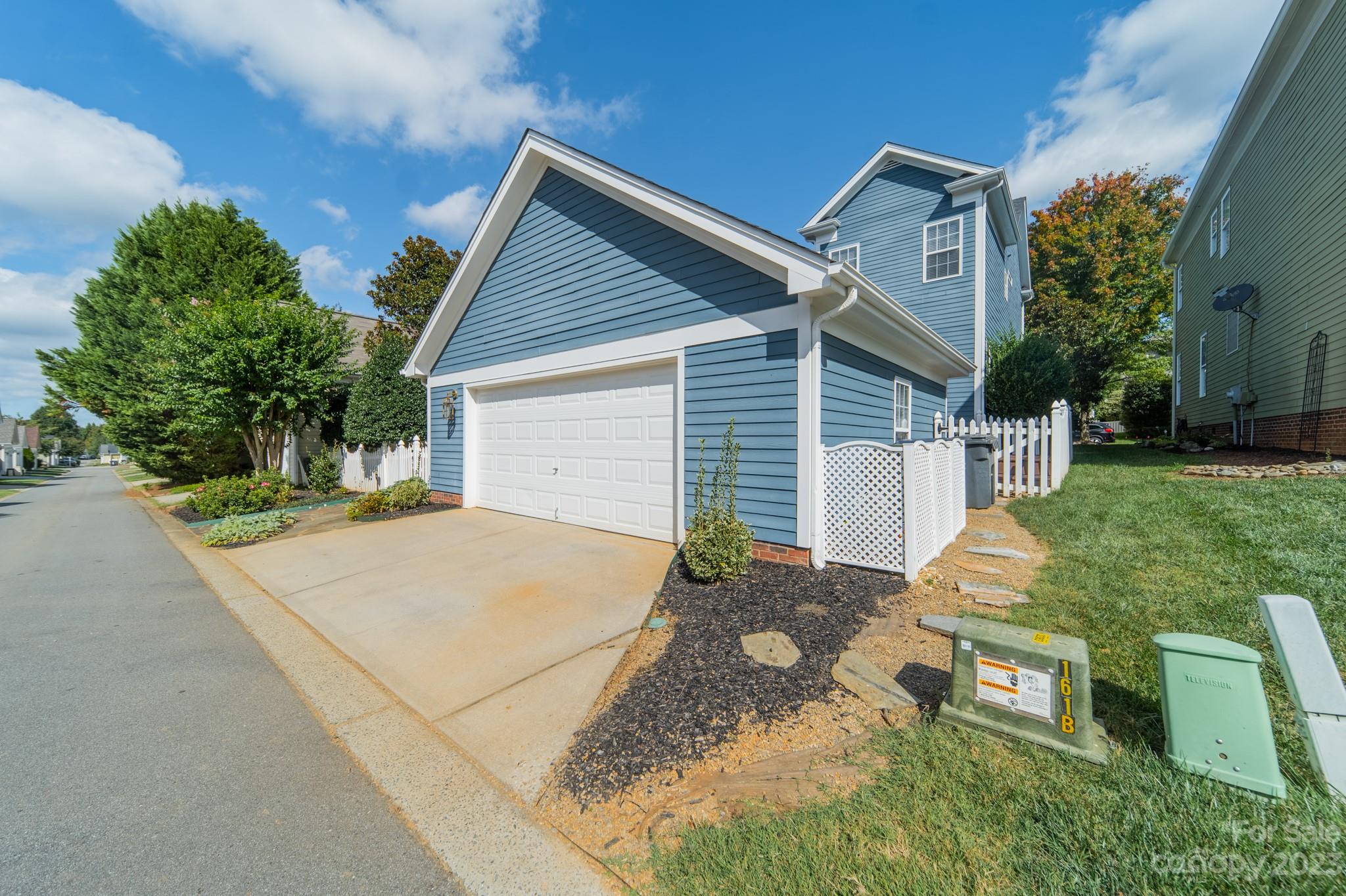 16726 Spruell Street Property Photo 45