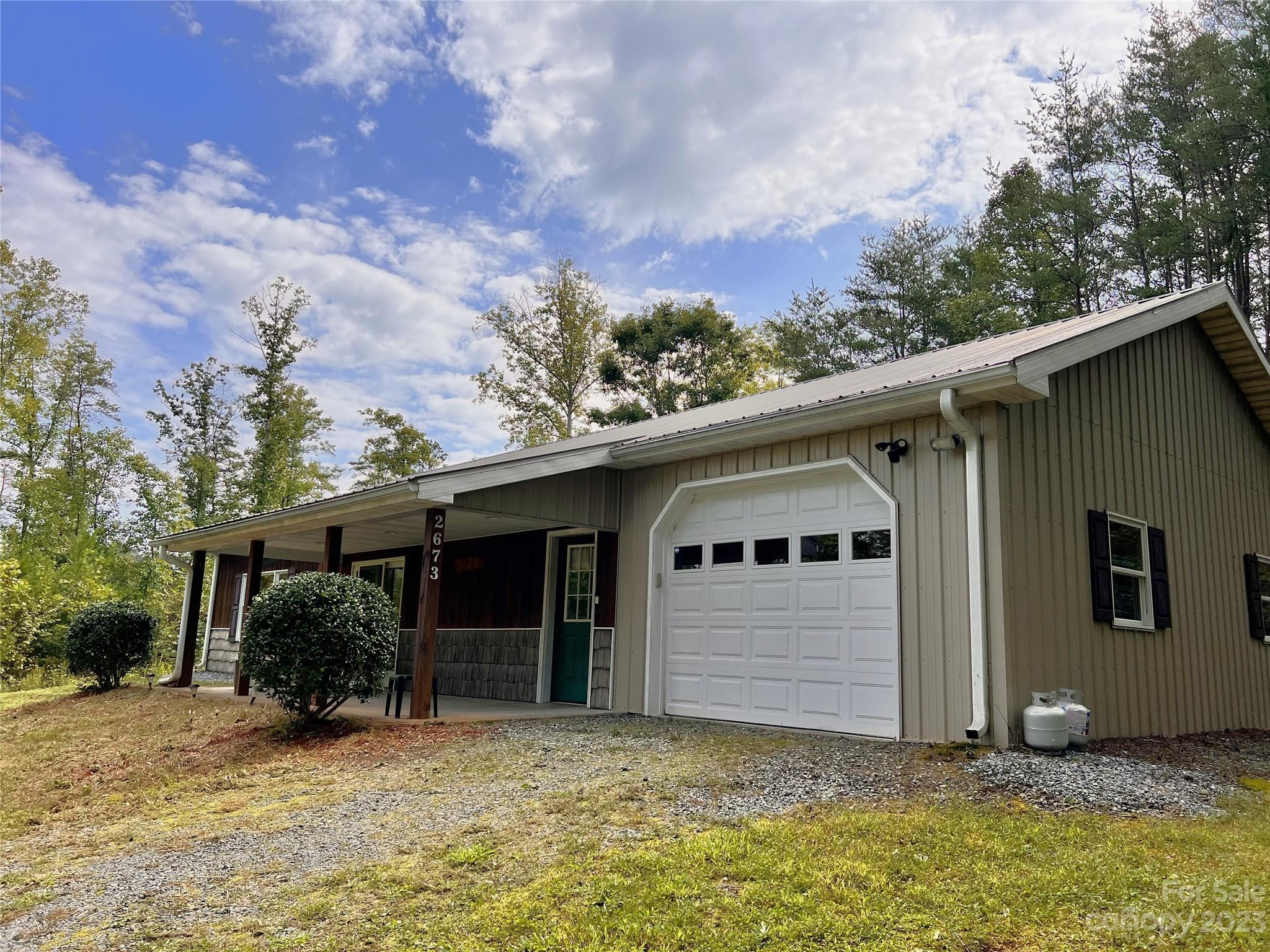 2673 Cove Road Property Photo 5