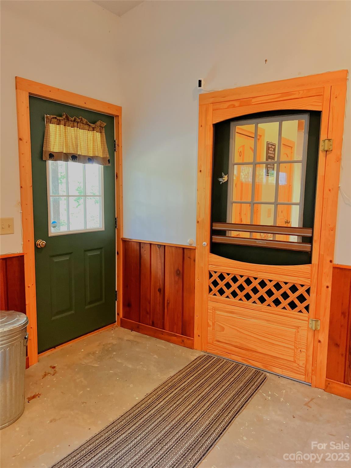2673 Cove Road Property Photo 11