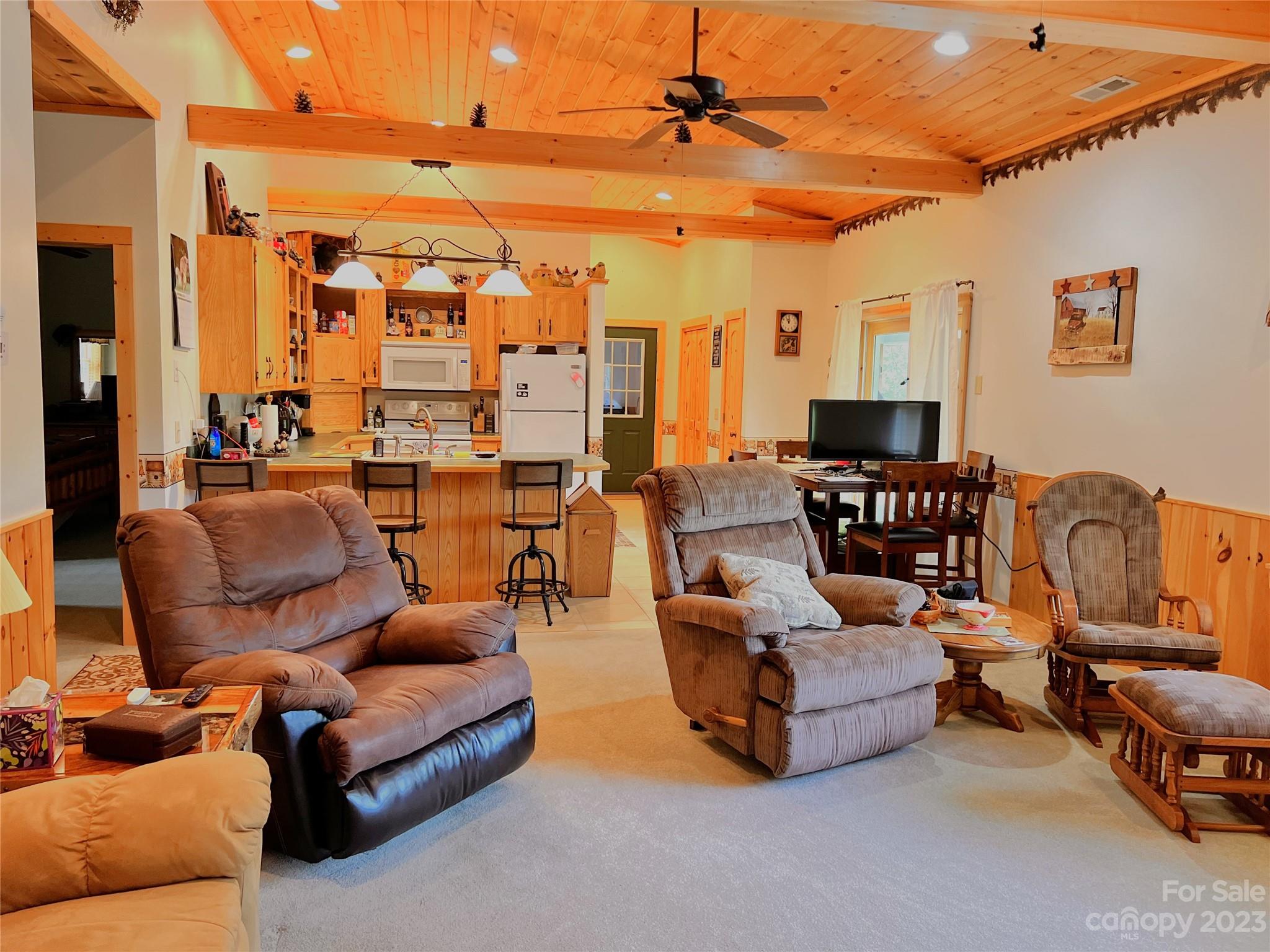 2673 Cove Road Property Photo 14