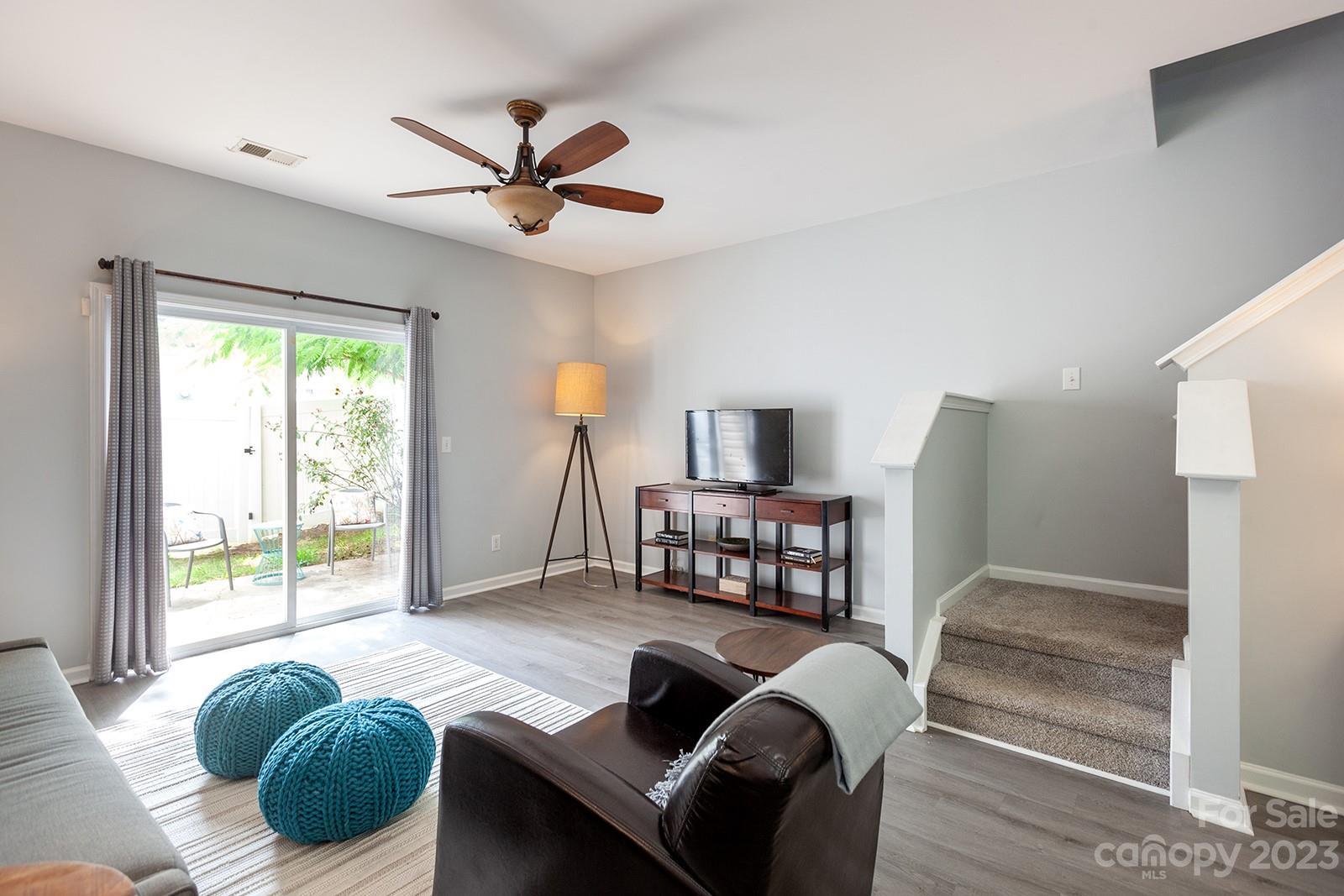 3126 Golden Dale Lane Property Photo 4