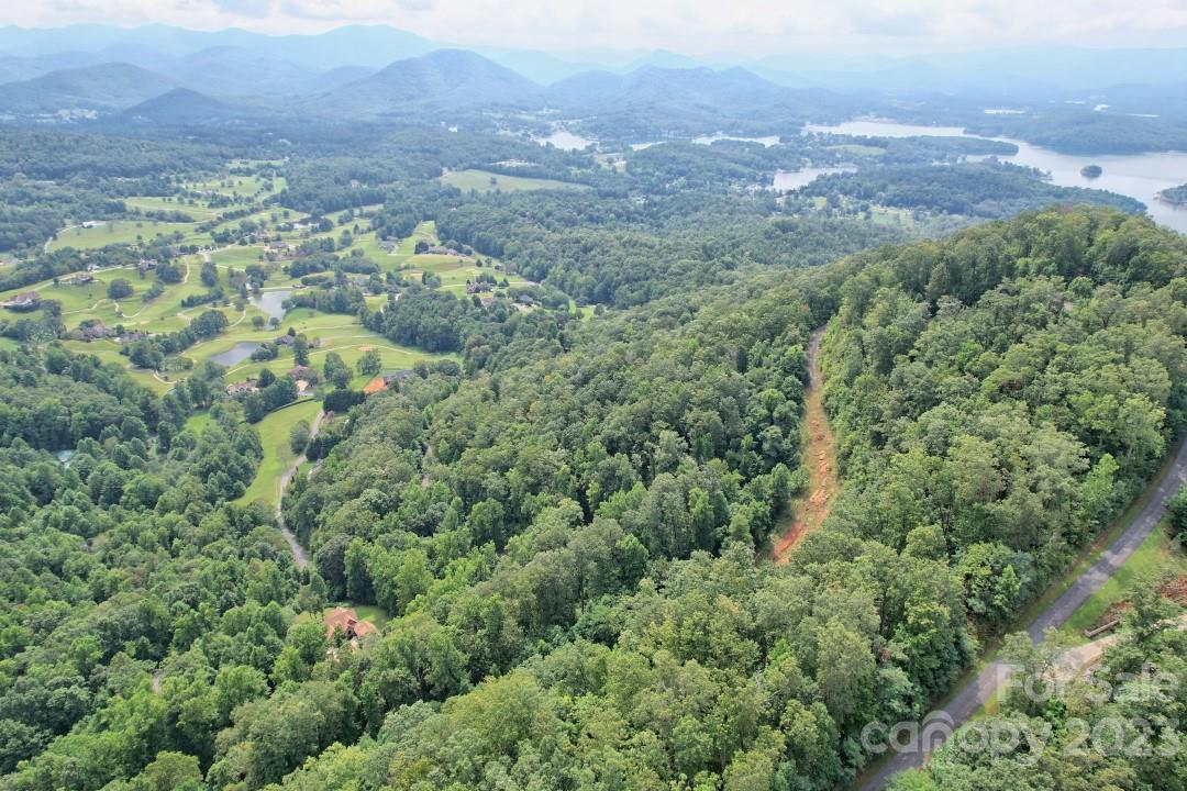 11 Mountain Harbor Drive Property Photo 8