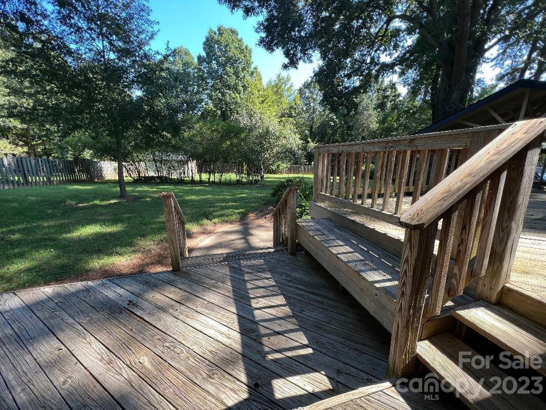 304 E Church Street Property Photo 9