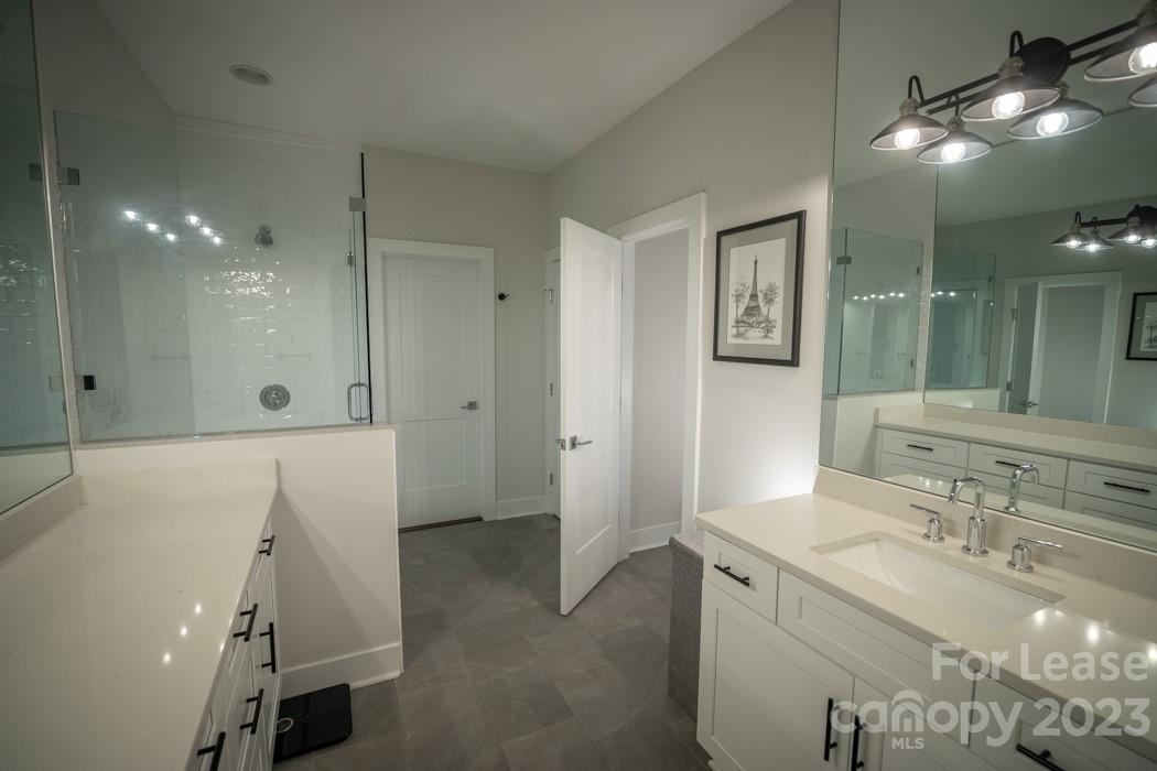 1235 Meadow Lane Property Photo 9