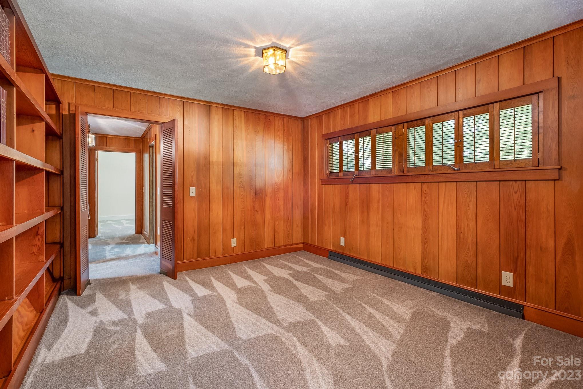 2756 Peachtree Road Property Photo 14