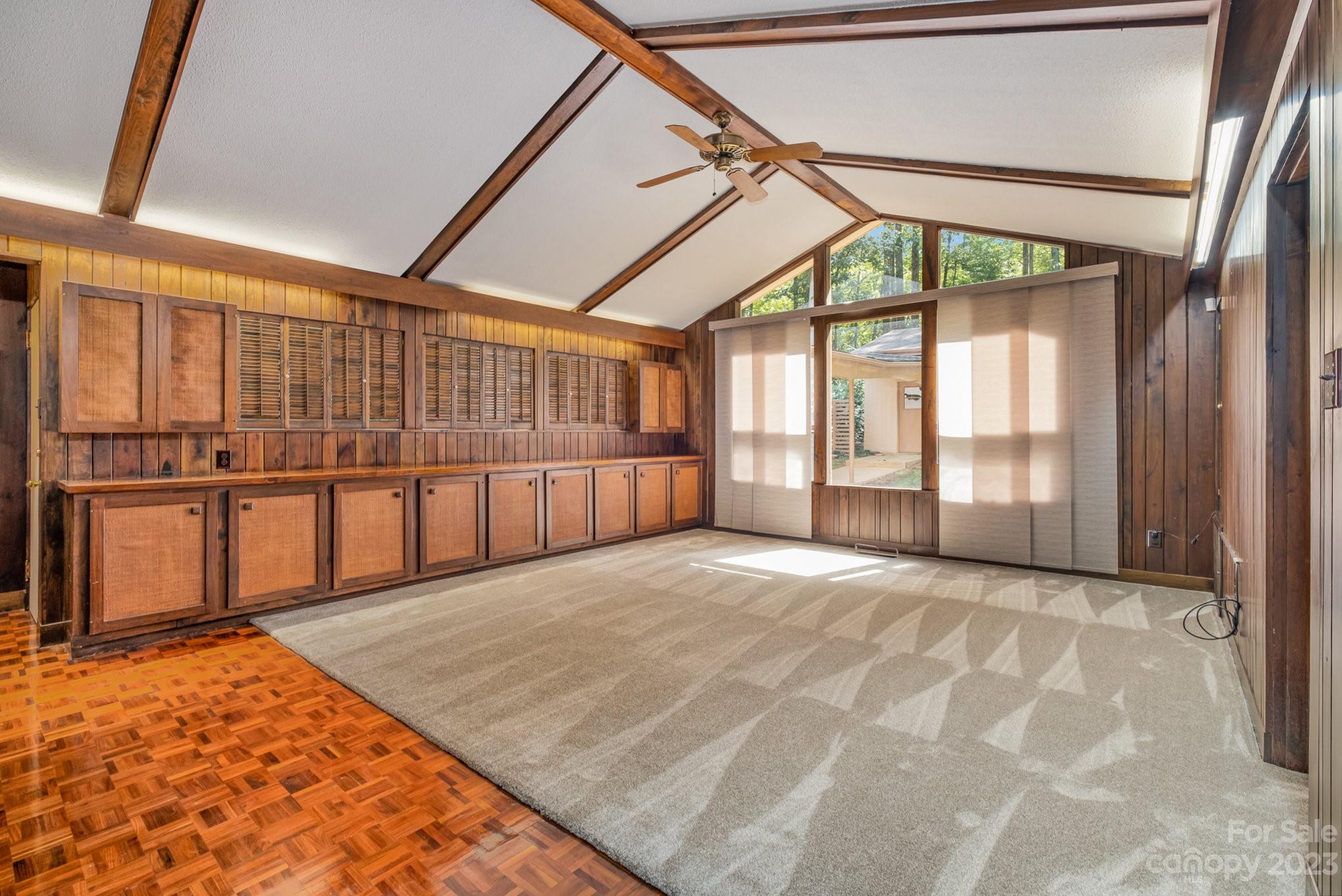 2756 Peachtree Road Property Photo 15