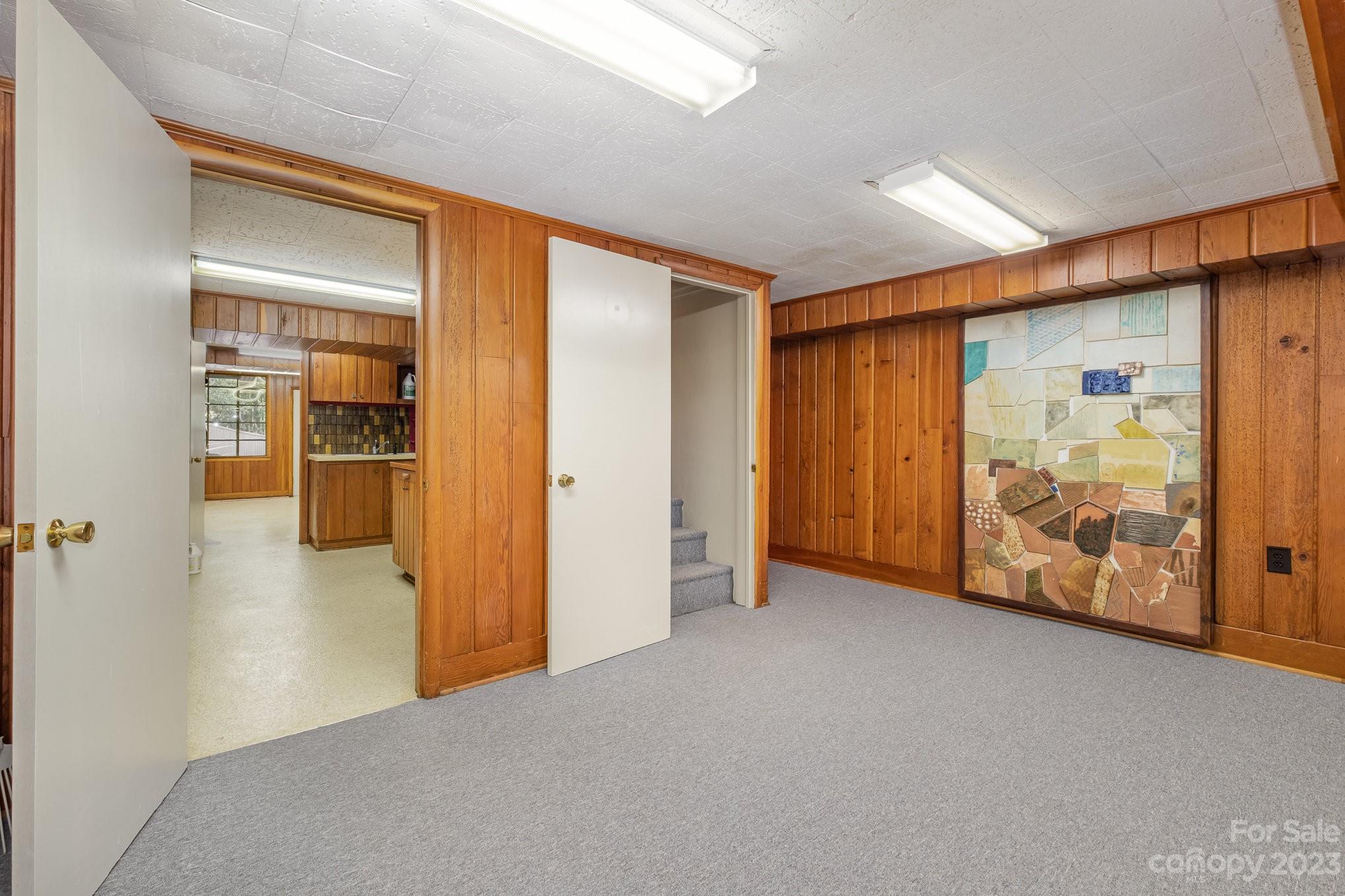 2756 Peachtree Road Property Photo 29