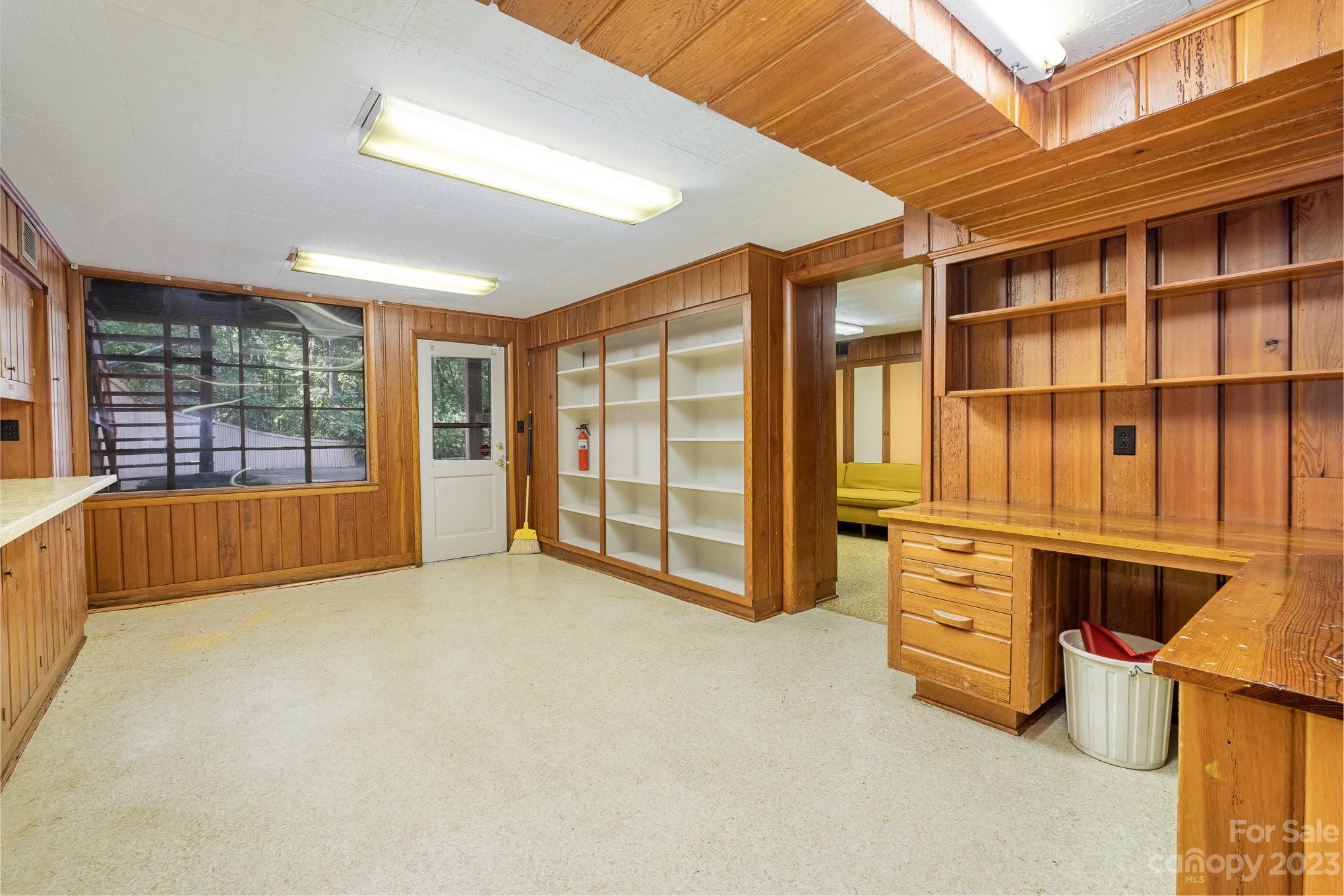 2756 Peachtree Road Property Photo 35