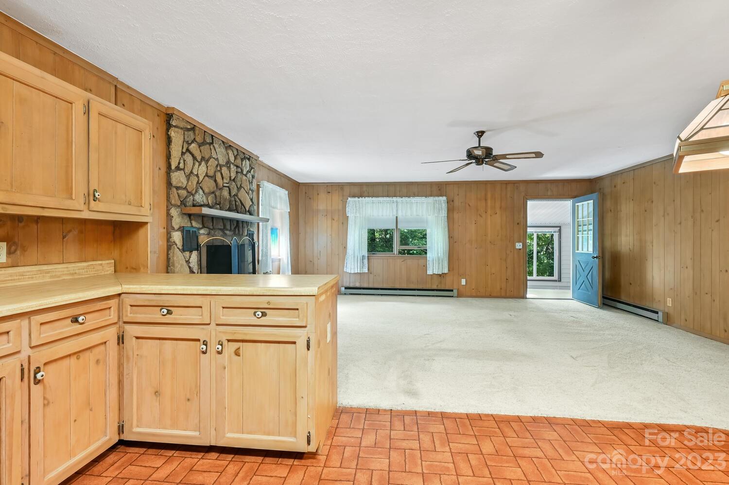 184 Harvey Osteen Road Property Photo 5