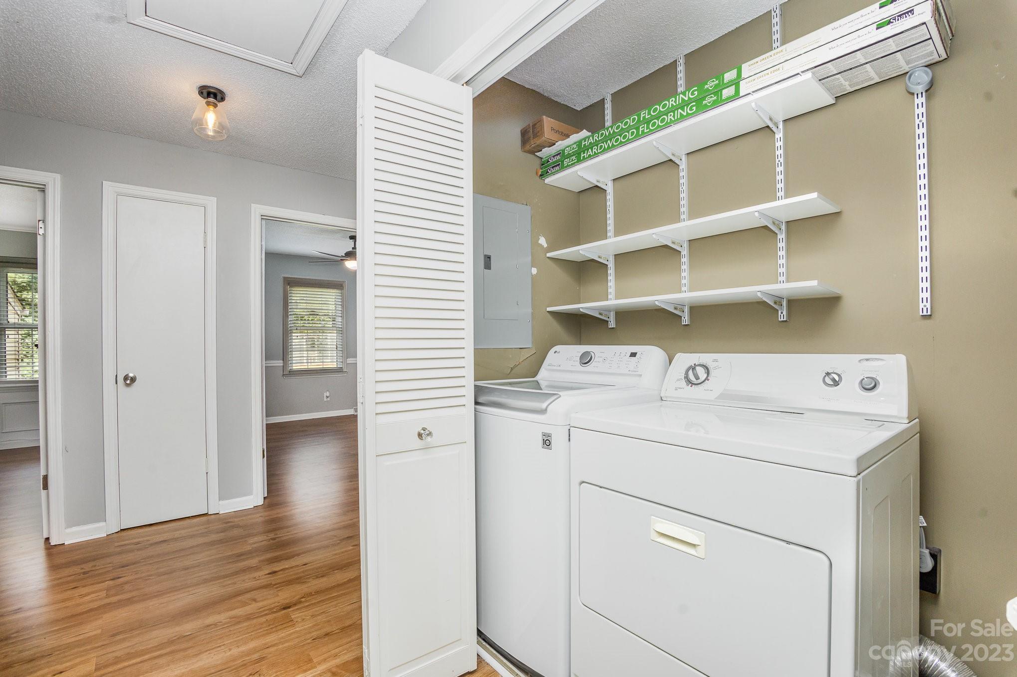 2116 Willow Lane Property Photo 18