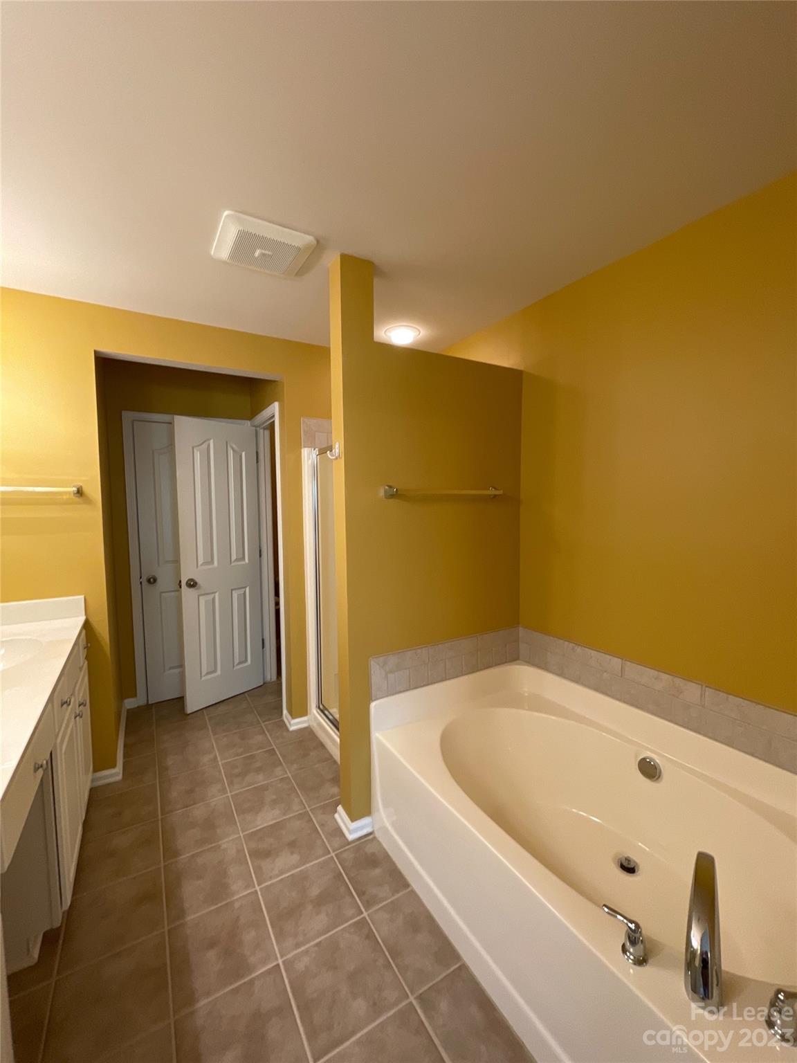 10333 Blakeney Preserve Drive Property Photo 9